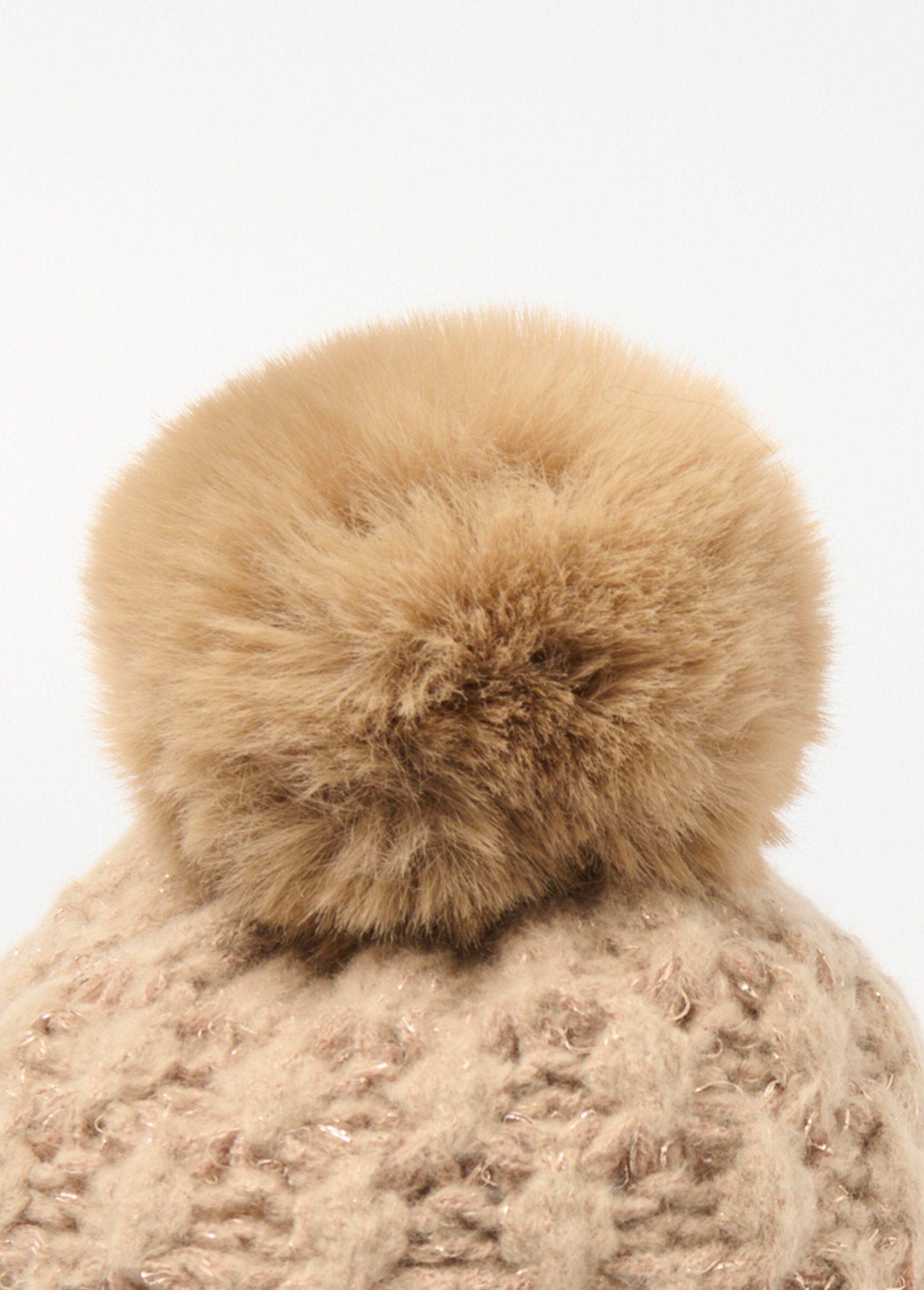 Fancy_hat_with_shiny_thread_Beige_DE2_slim