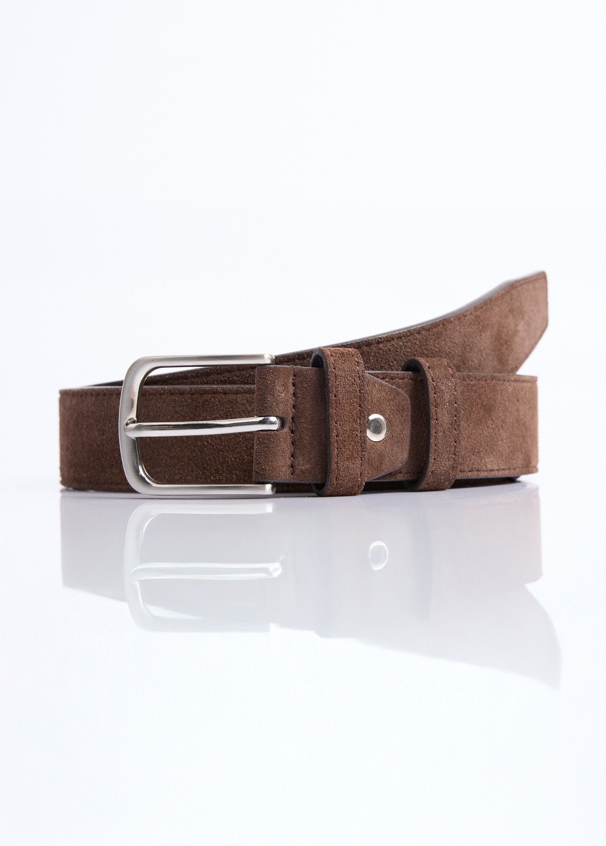 Suede_leather_belt_with_metal_buckle_Brown_DE1_slim