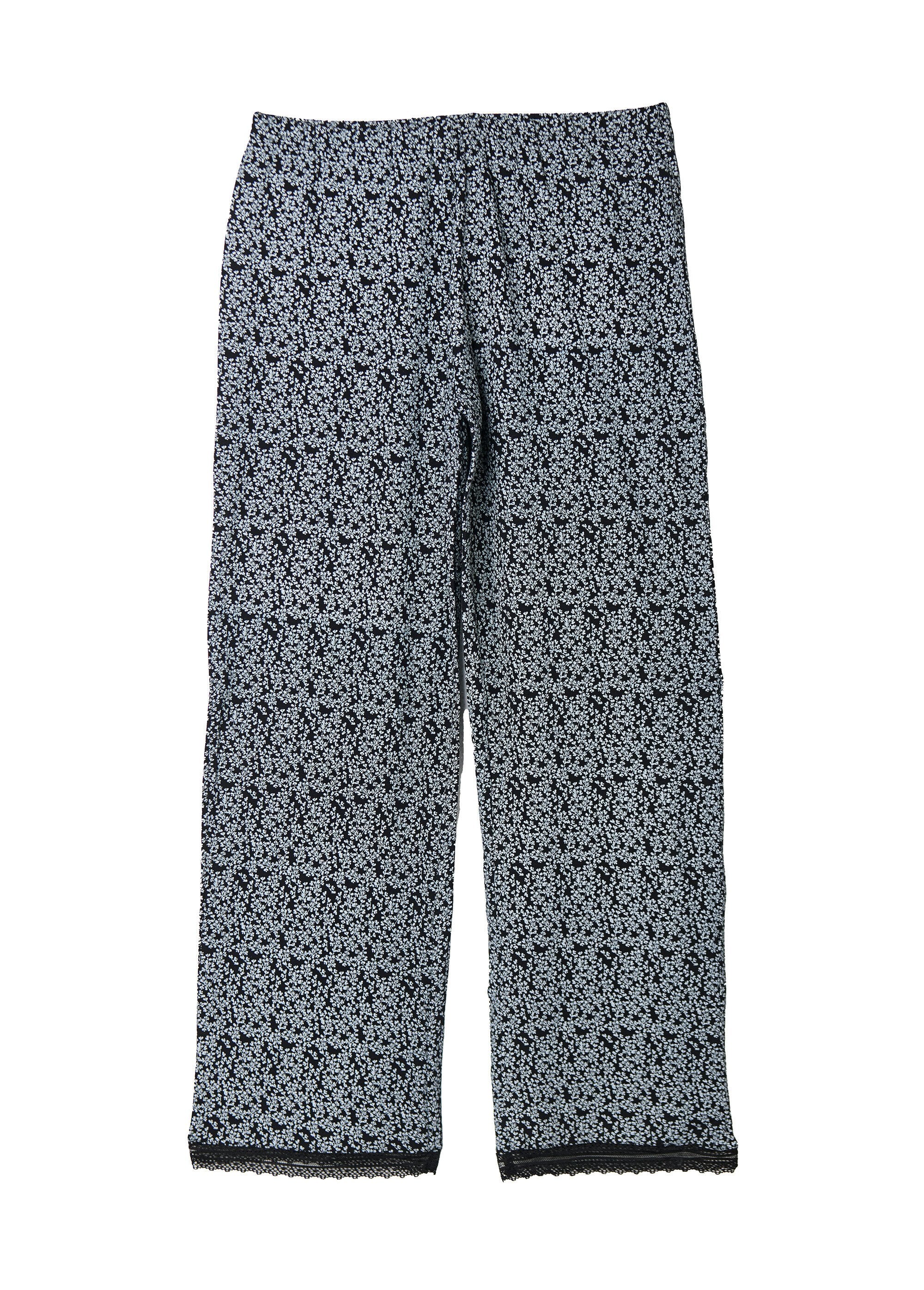 Thin_straps_V-neck_lace_tank_top_Black_print_DE1_slim