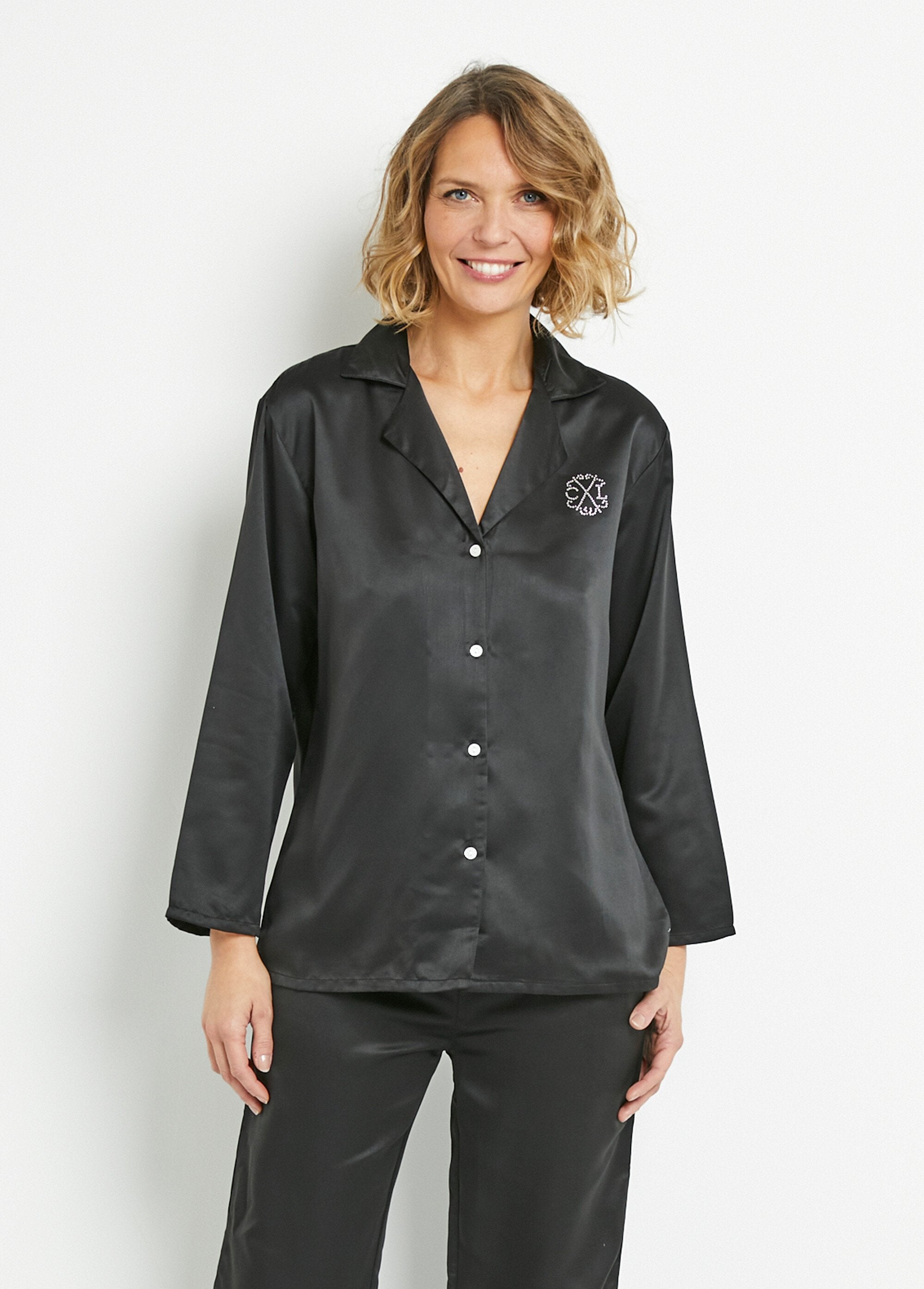 Chic_satin_pajama_jacket_Black_FA1_slim