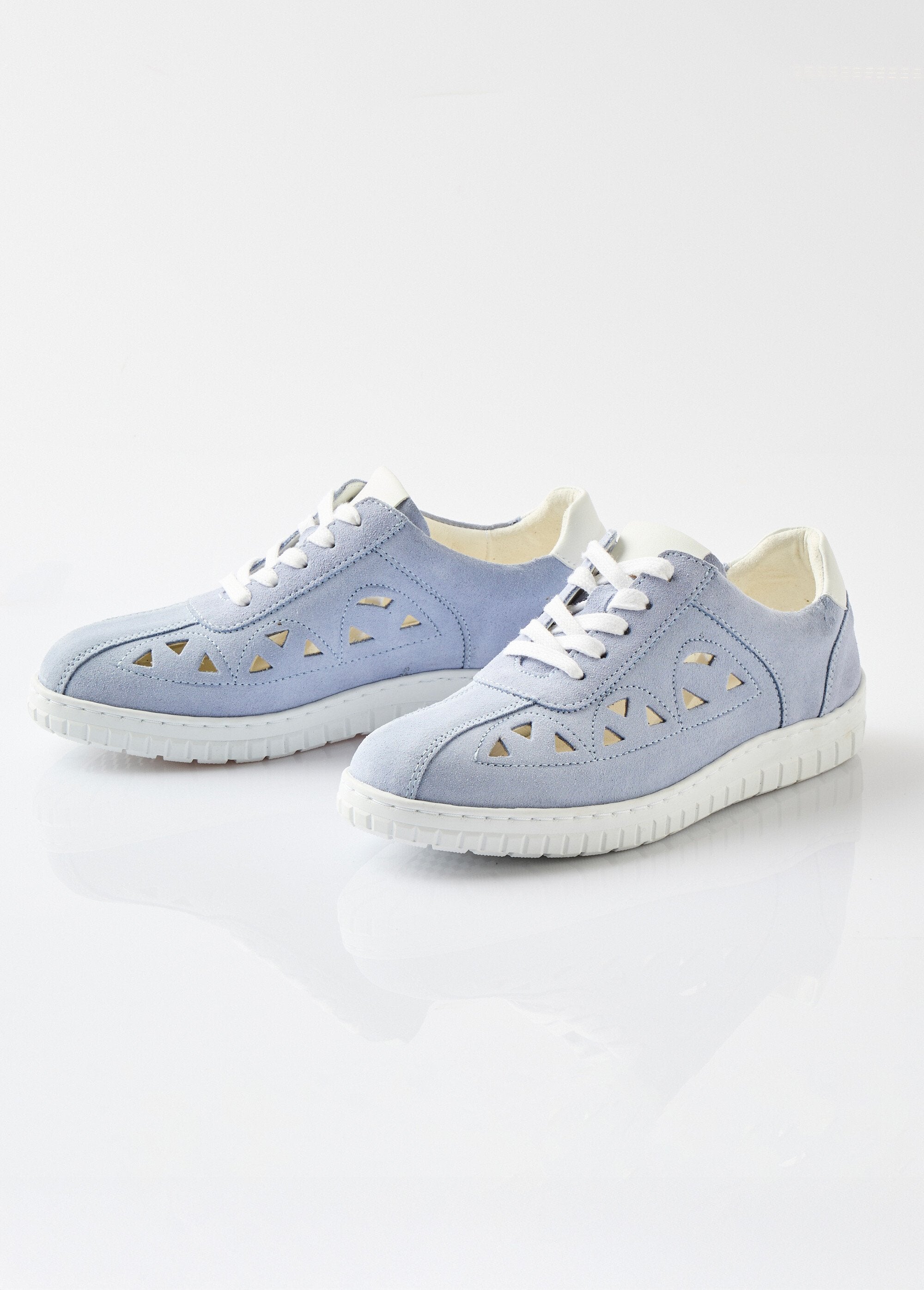 Comfort_width_perforated_leather_lace-up_derbies_Blue_DE1_slim