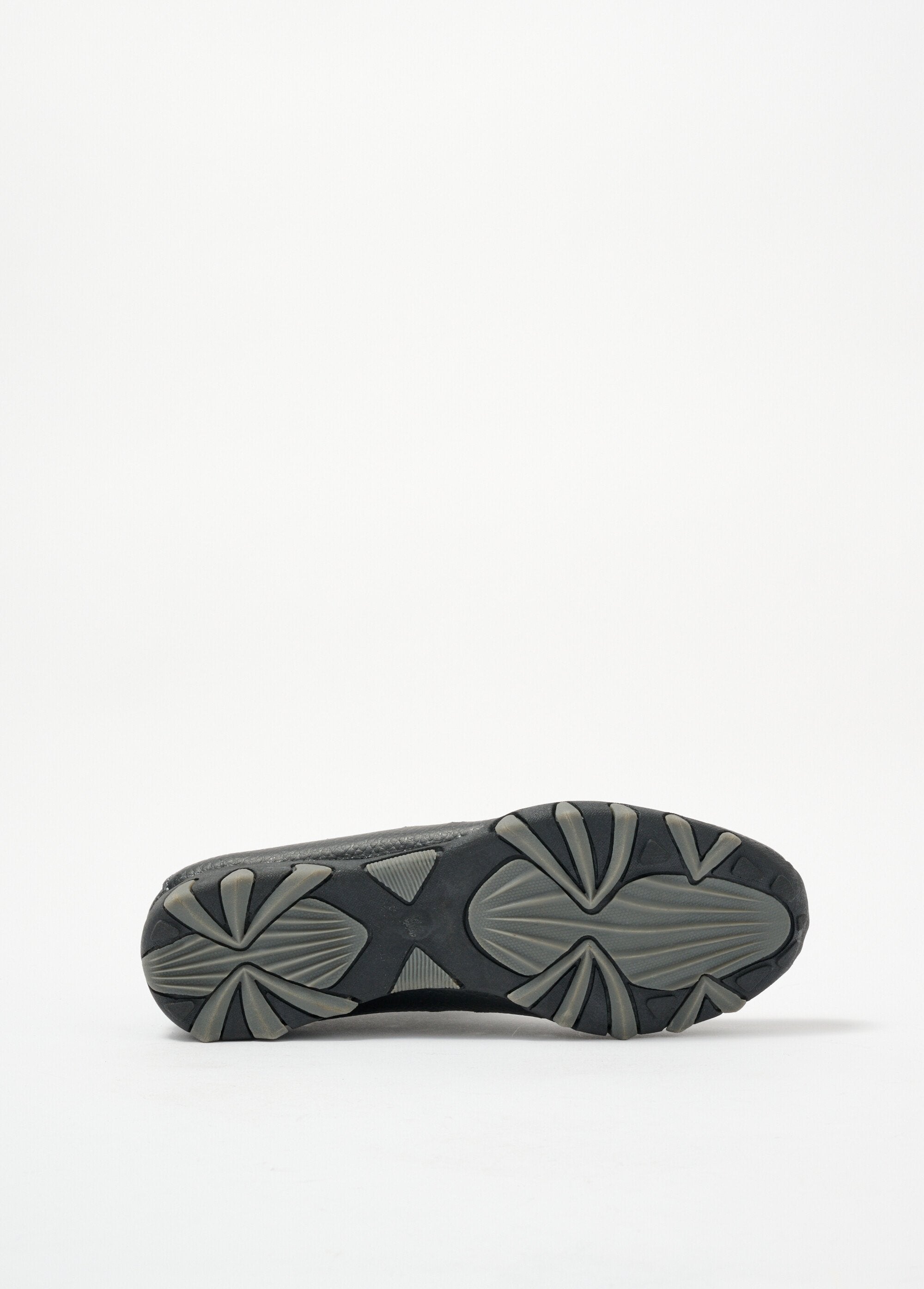 Perforated_ballerina_Black_UN1_slim