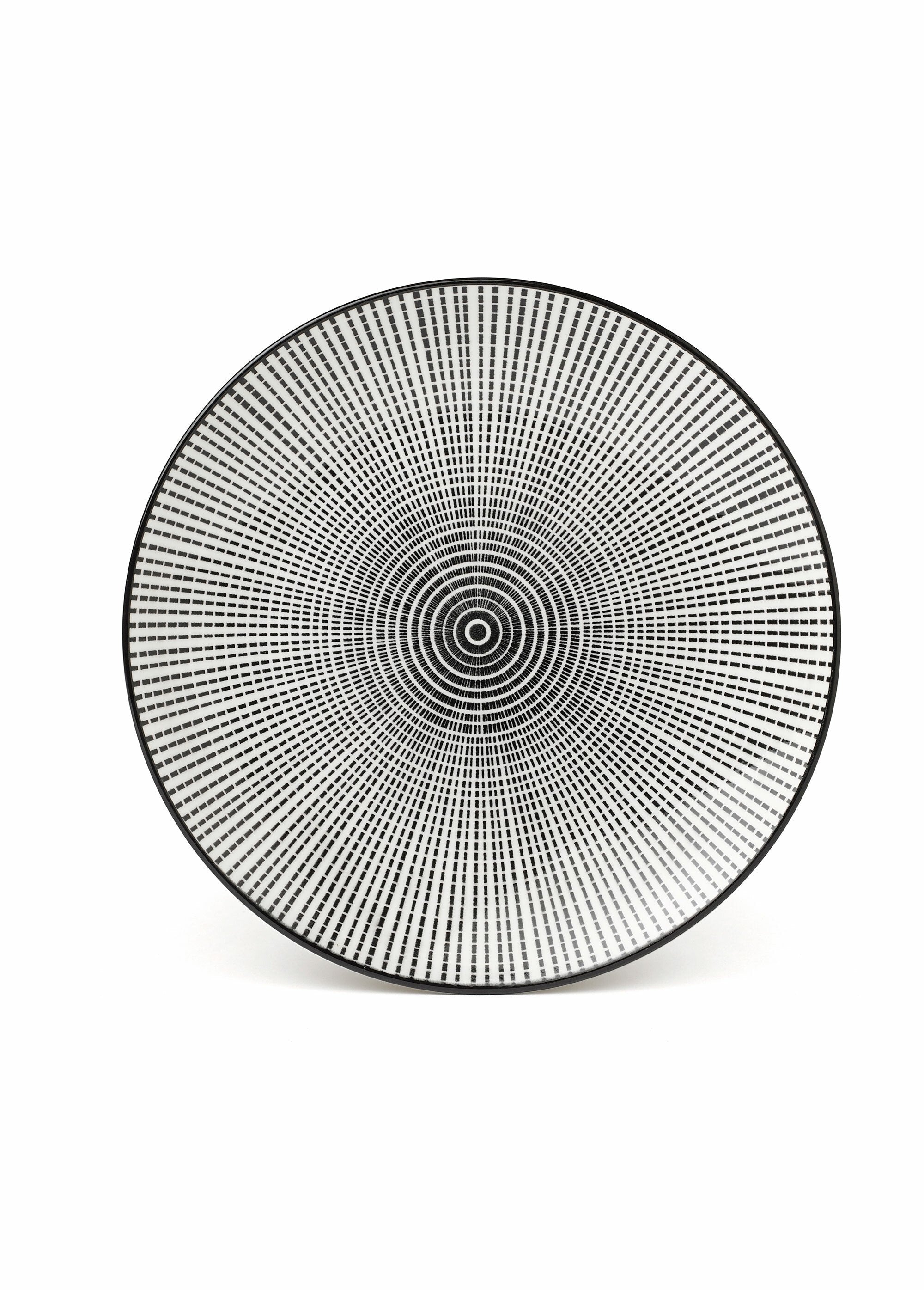 Set_of_6_porcelain_dessert_plates,_Aya_Black_OV1_slim