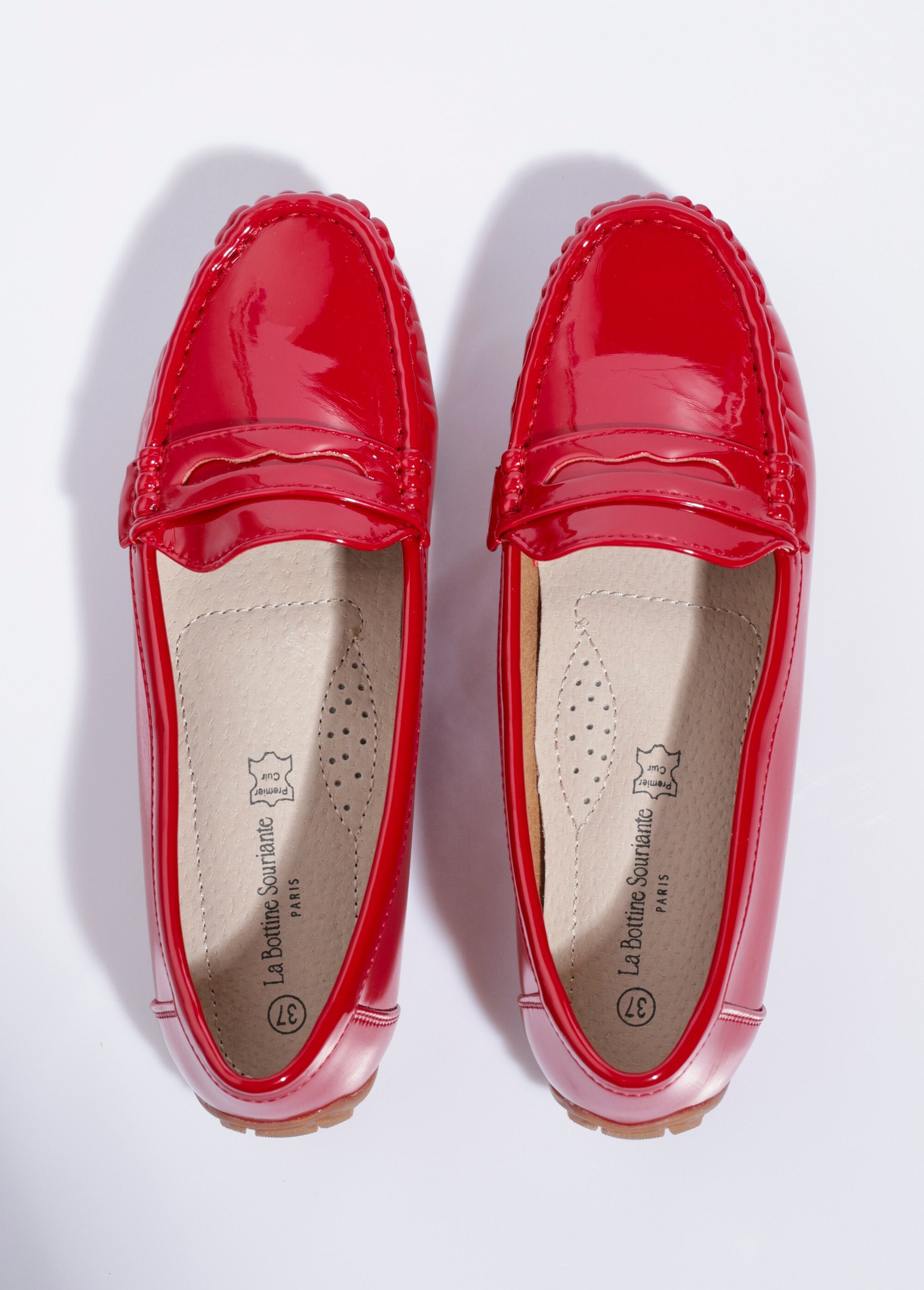 Patent_leather_loafers_with_non-slip_soles_Red_varnish_OV1_slim
