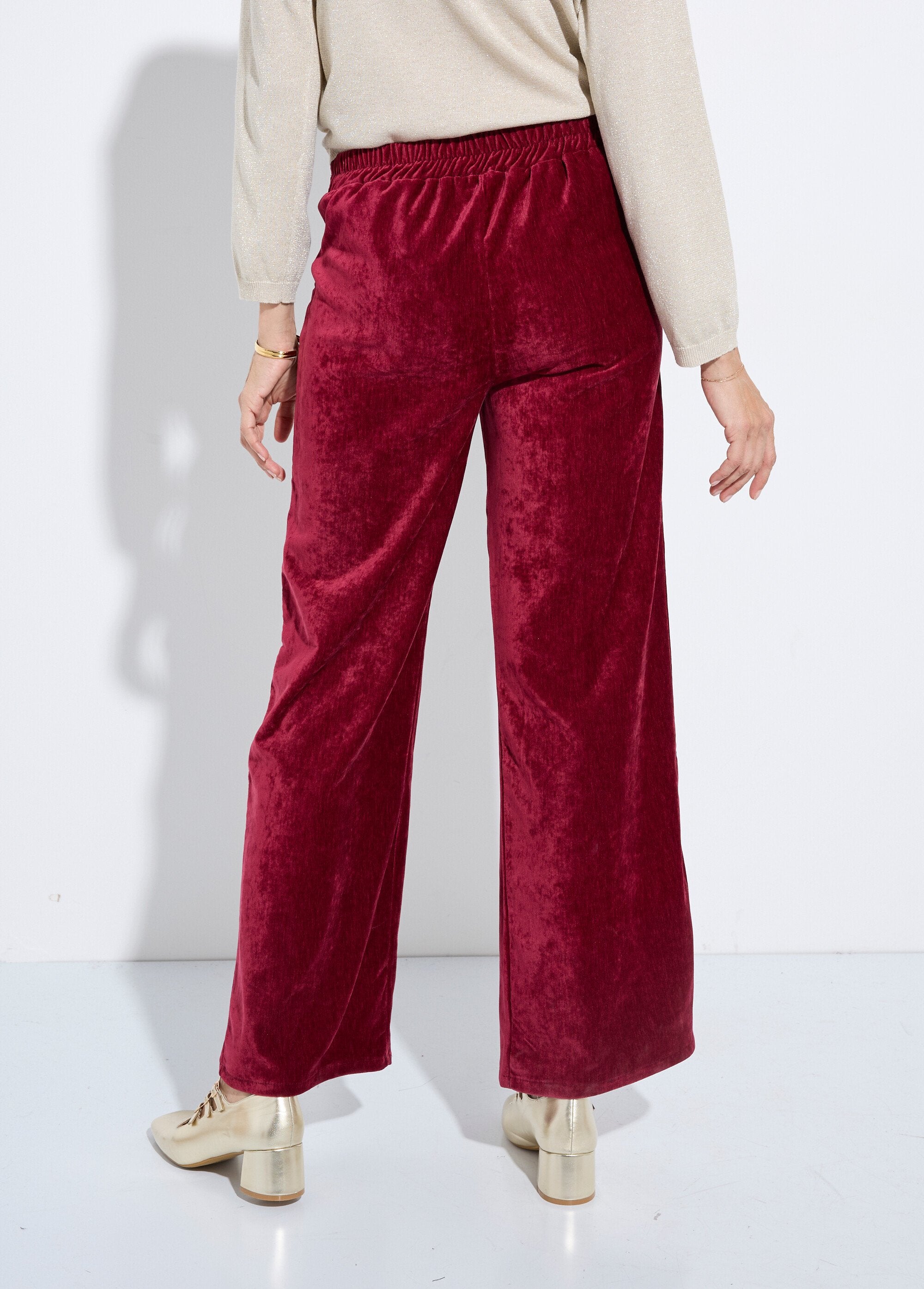 Wide_elasticated_trousers_in_short_velvet_Bordeaux_DO1_slim