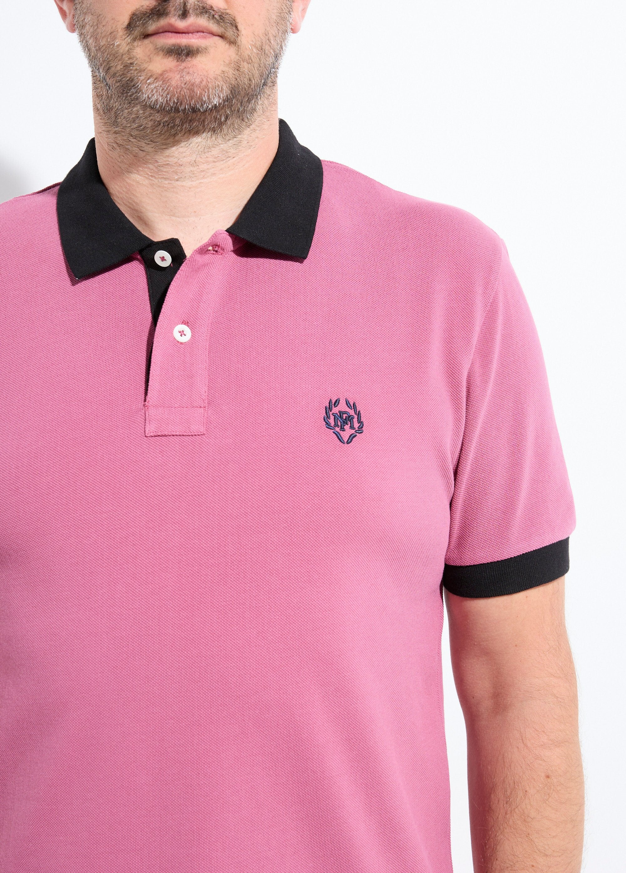 Men's_polo_shirt_with_contrasting_collar_and_sleeves_Dark_pink_DE1_slim