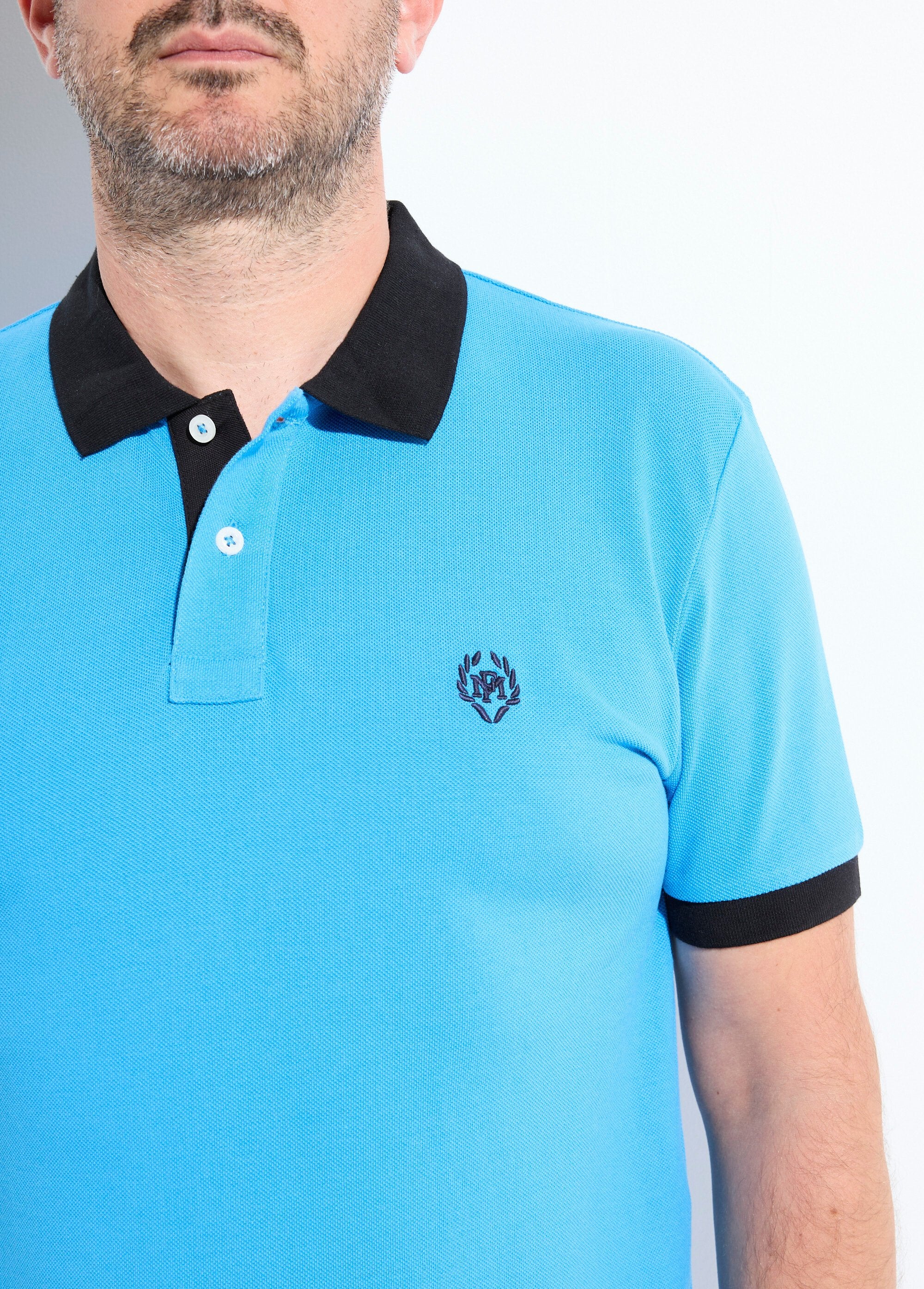 Men's_polo_shirt_with_contrasting_collar_and_sleeves_Blue_DE1_slim
