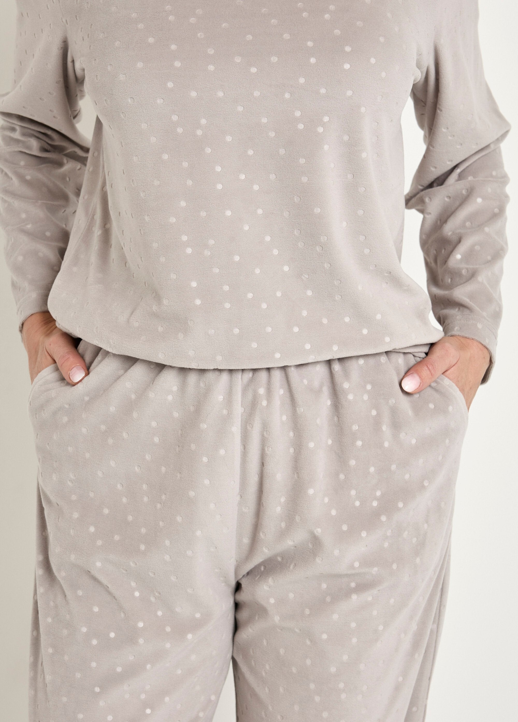 Pyjama_pants_round_neck_velvet_embossed_polka_dots_Gray_DE1_slim