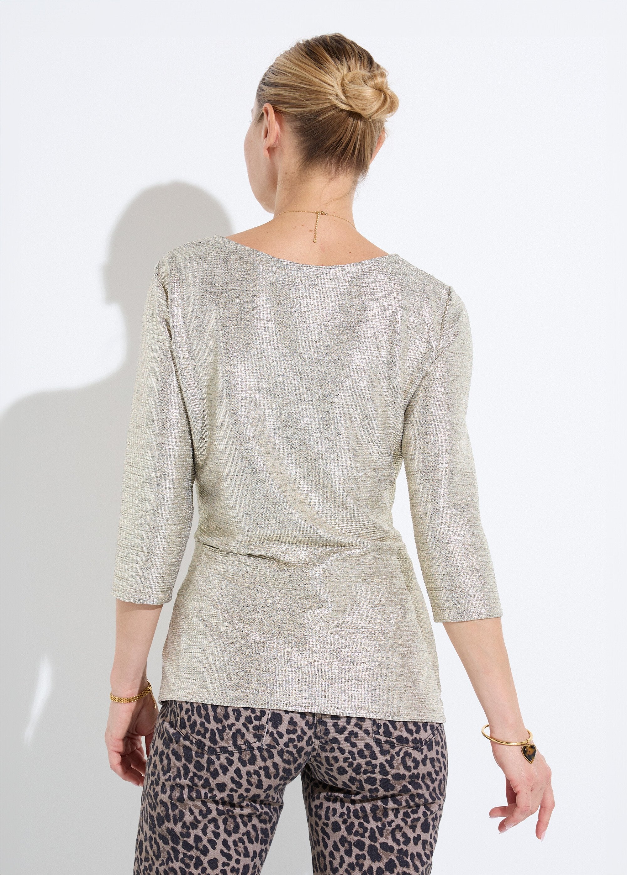 Long_gold_t-shirt_with_knotted_effect_and_3/4_sleeves_Golden_DO1_slim