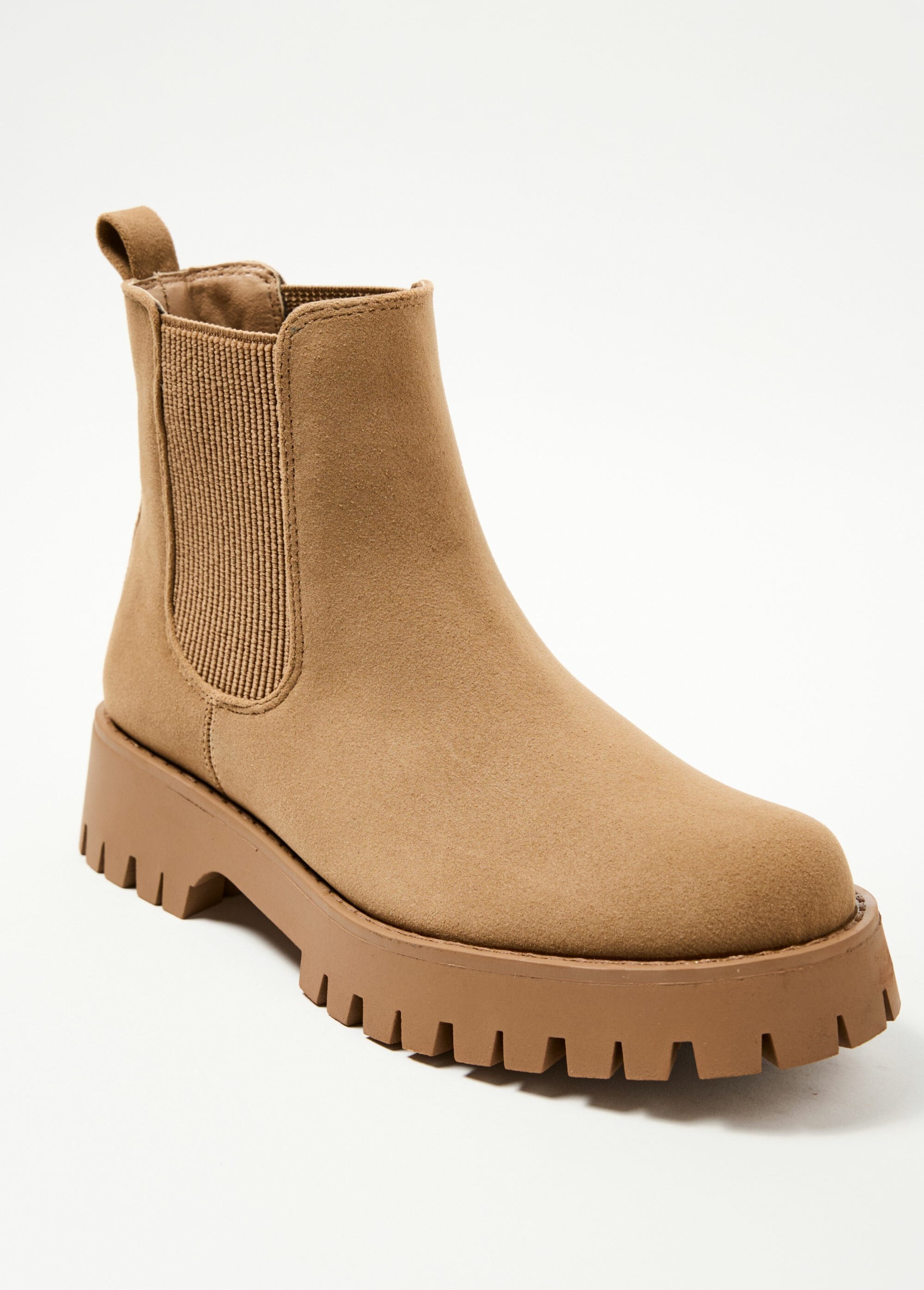 Suede_effect_Chelsea_boots_with_notched_sole_Beige_FA1_slim