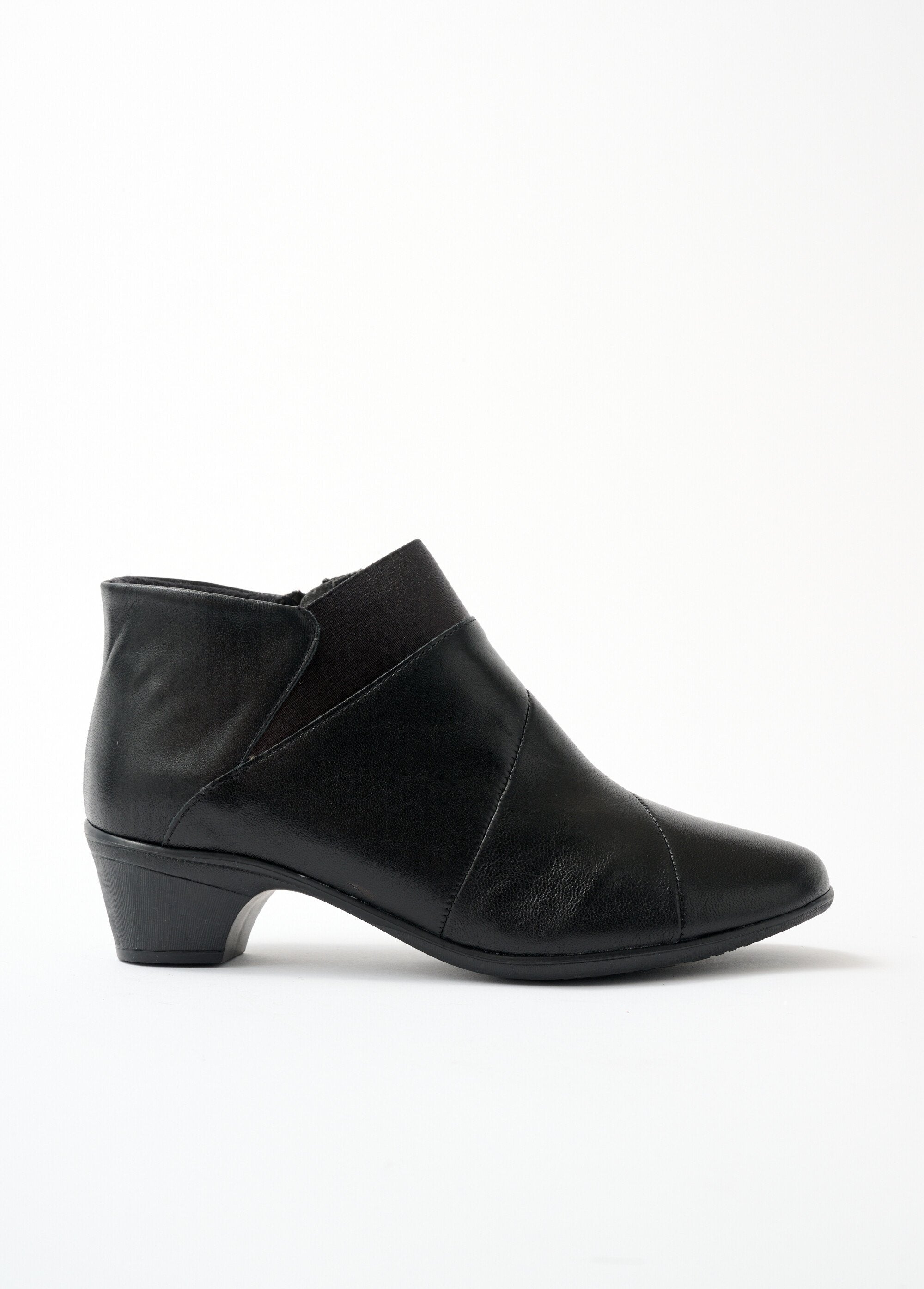 Wide_zipped_boots_Black_DR1_slim