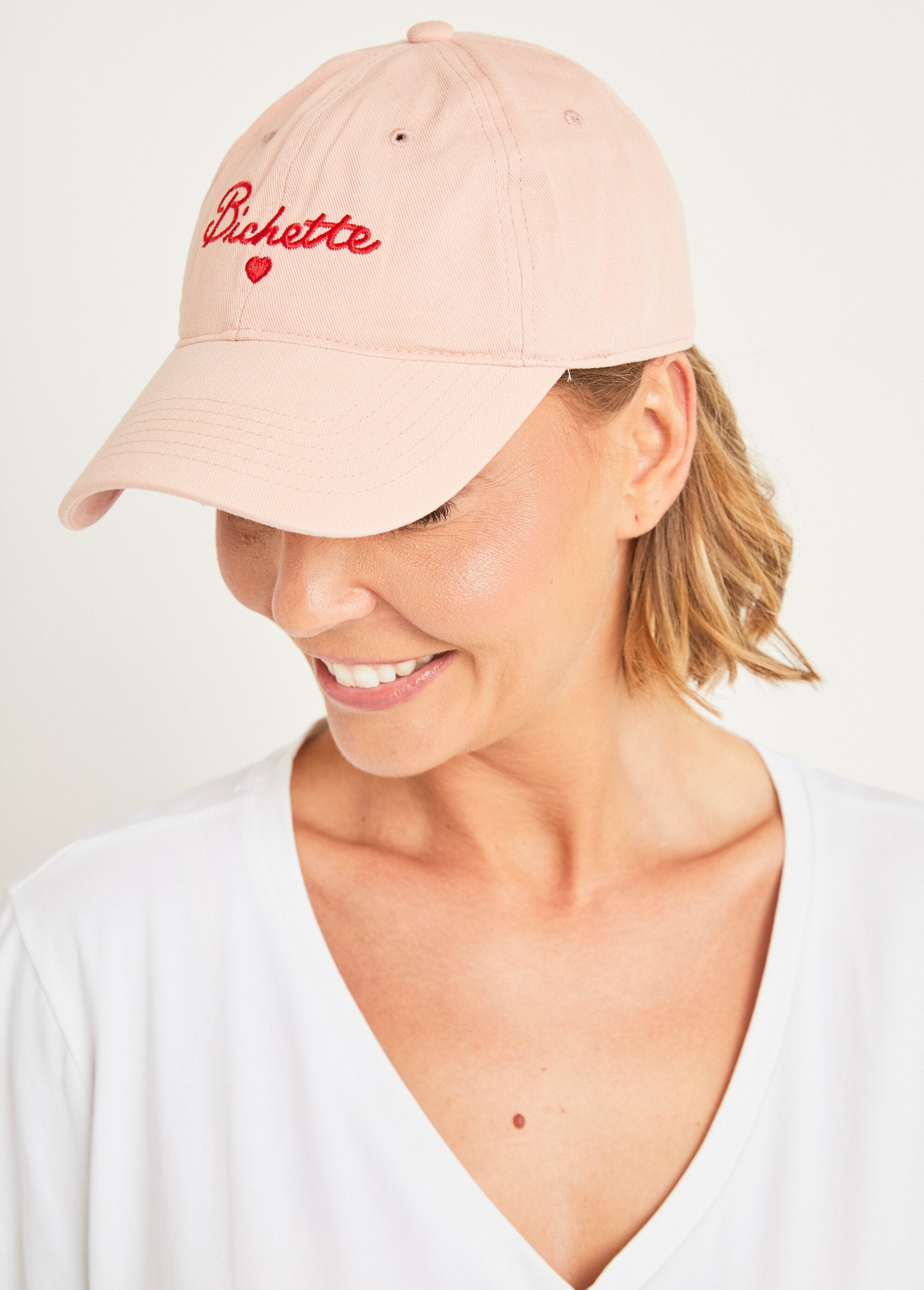 Cap_with_message_embroidery_Pink_FA2_slim