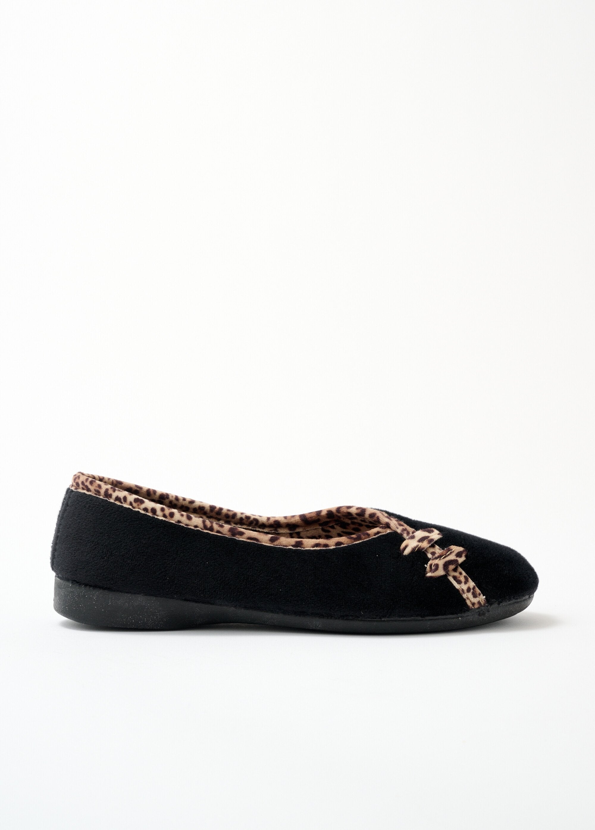 Microfiber_comfort_width_ballerina_slippers_Black_DR1_slim