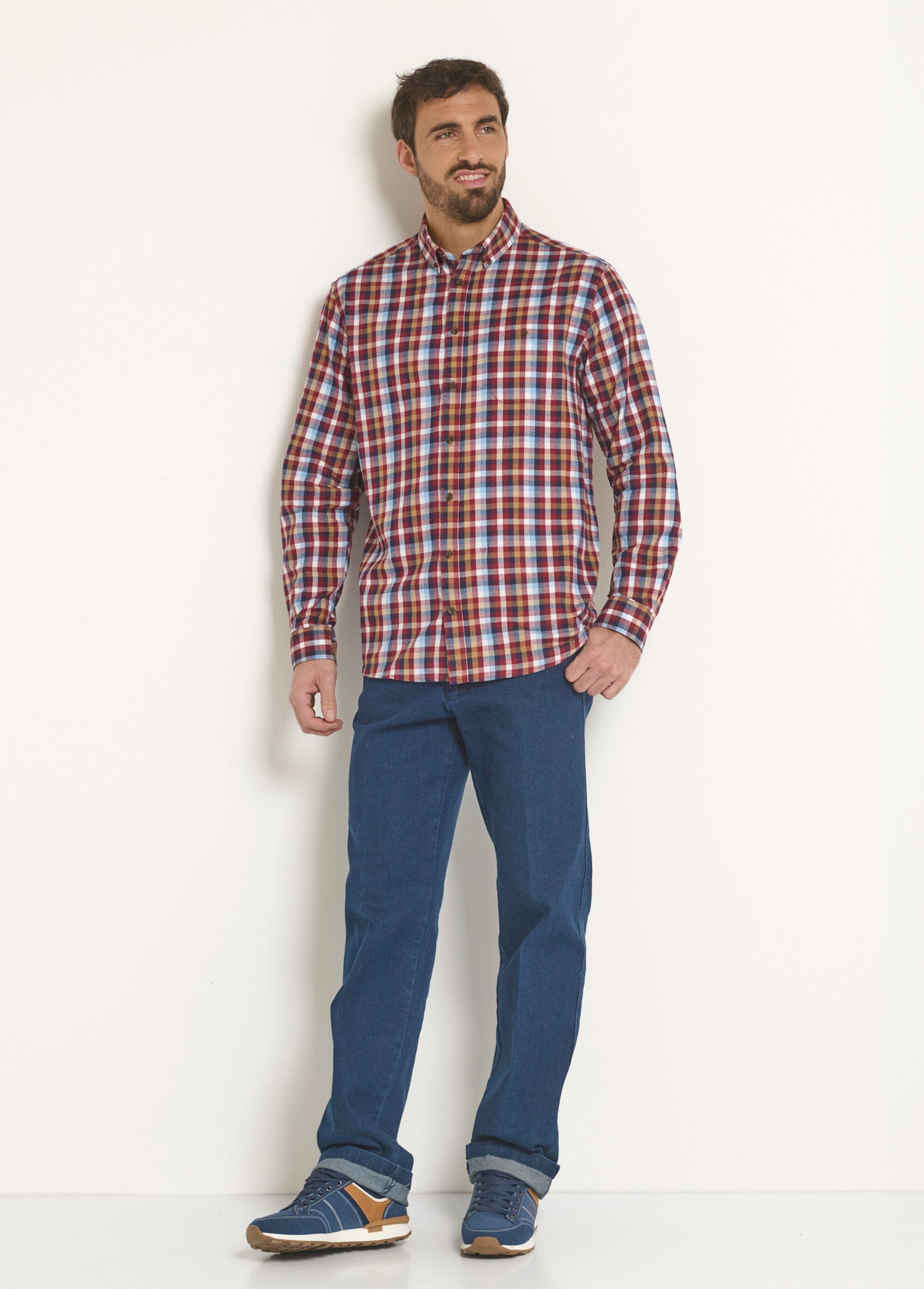 Flannel_shirt_with_velvet_details,_chic_Red_tiles_SF1_slim