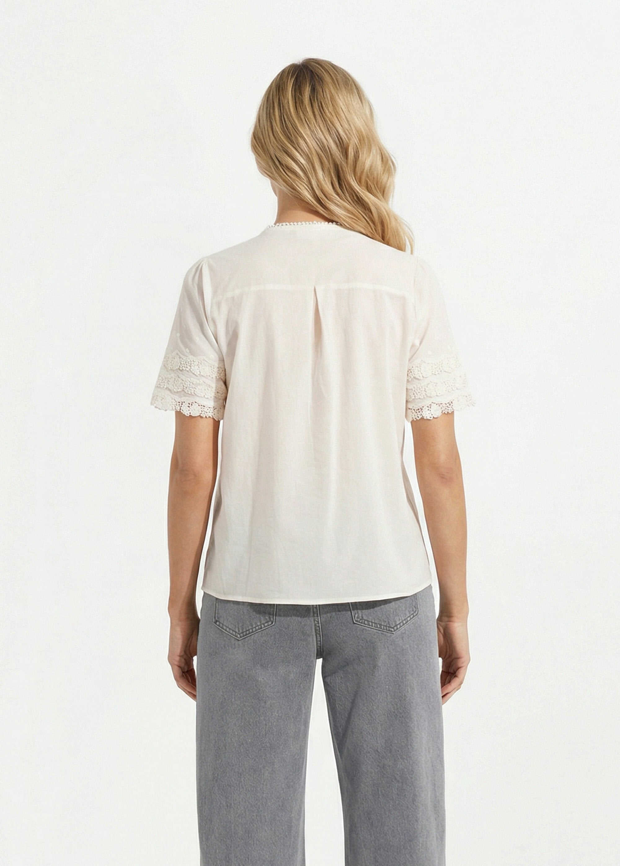 Chic_blouse_with_lace_appliqués_Ecru_DO1_slim