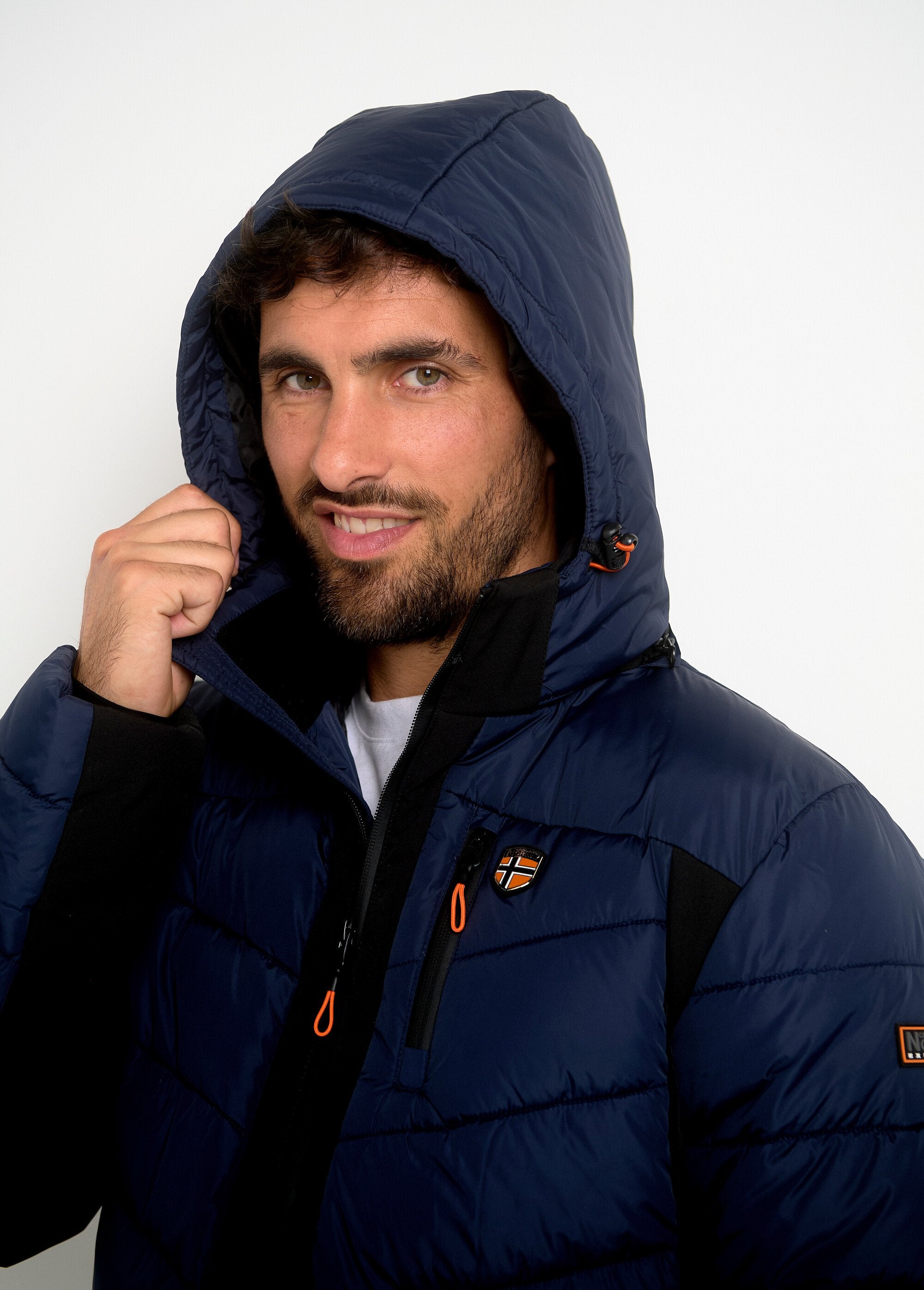 Warm_hooded_down_jacket_with_fluorescent_details_Marine_DE2_slim