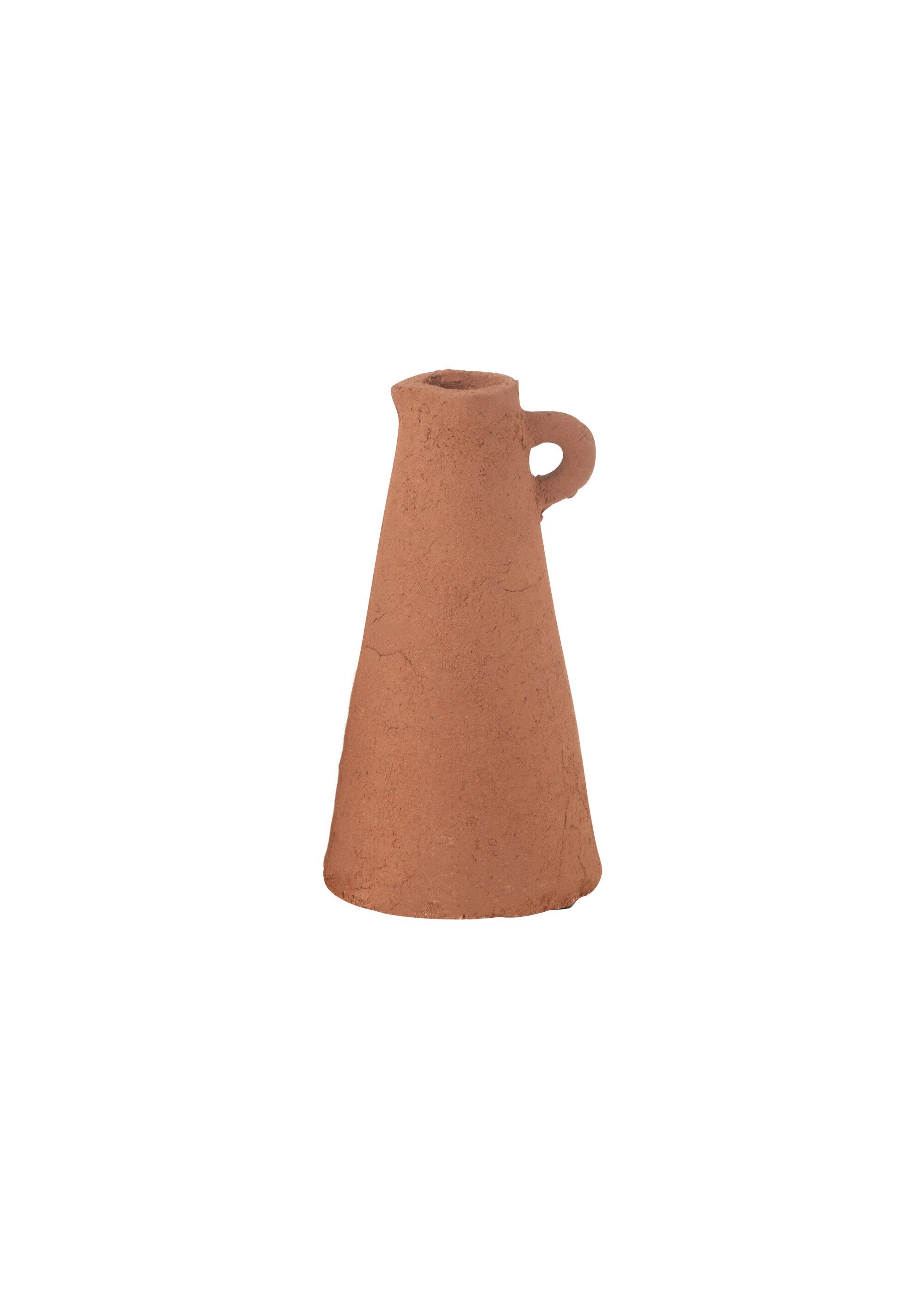 Set_of_3_terracotta_vases_in_the_style_of_pitchers_Terracotta_DE2_slim