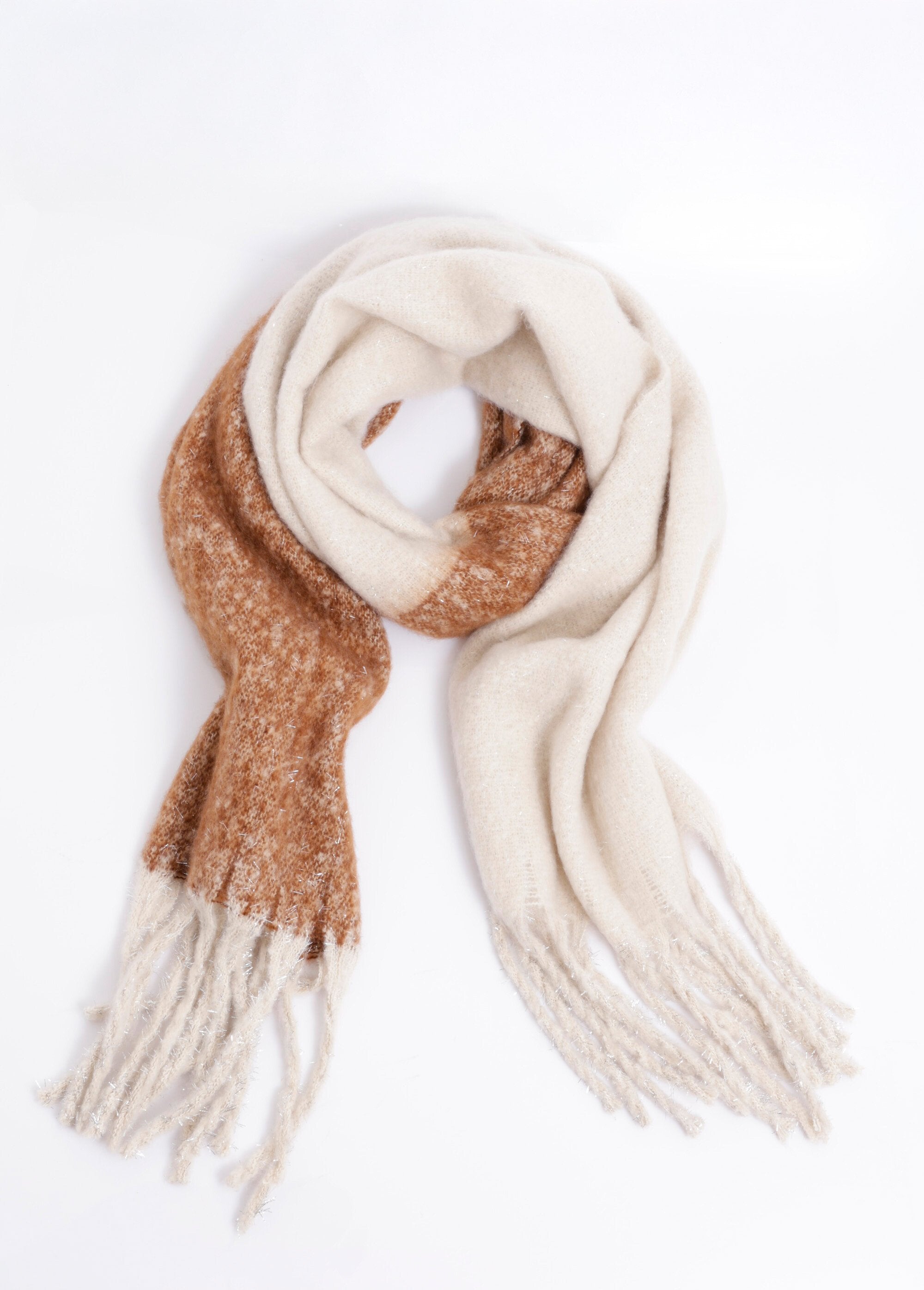 Metallic_knit_scarf_with_fringe_Brown_FA1_slim