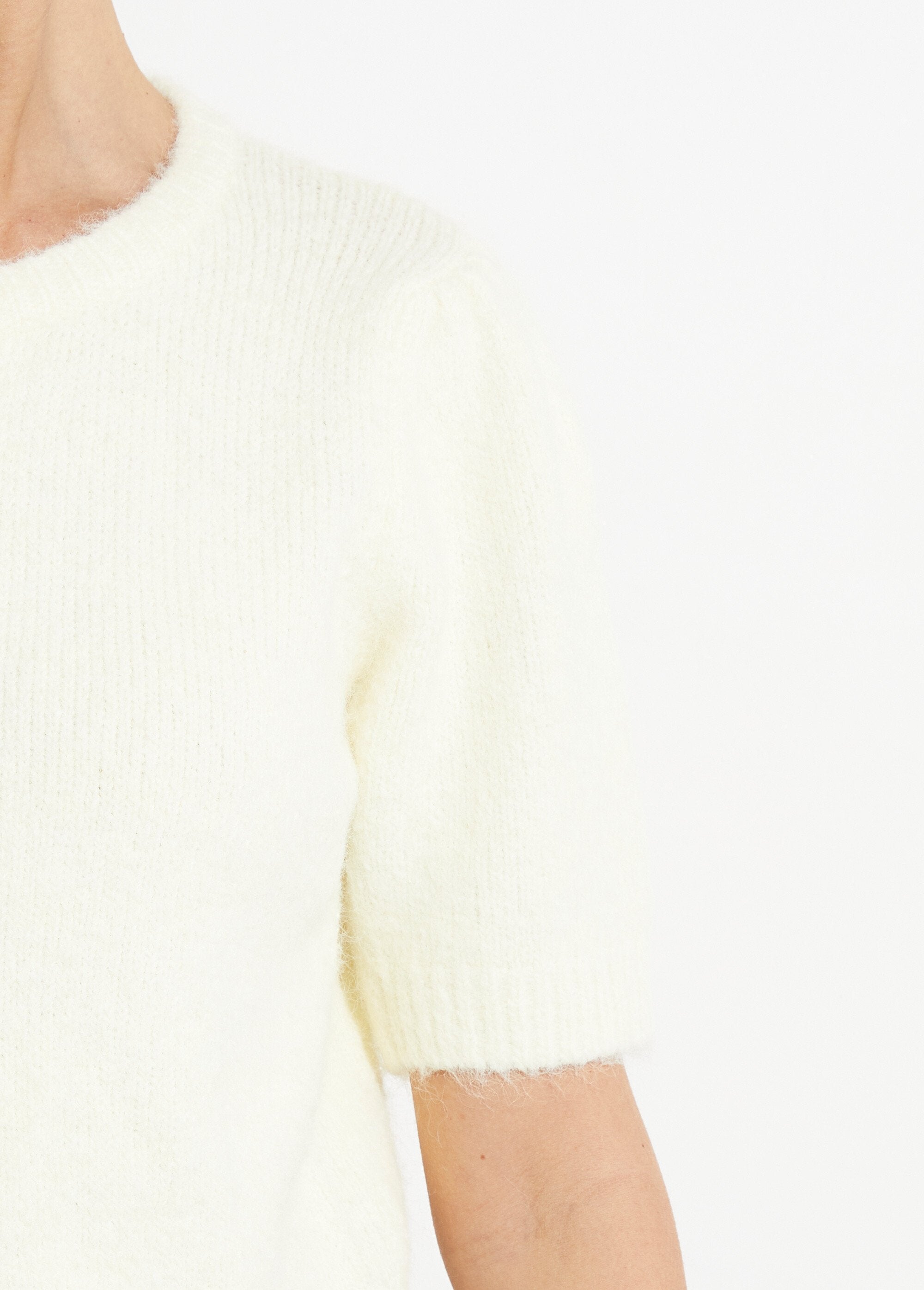 Short-sleeved_cardigan_with_wool_YELLOW_DE2_slim
