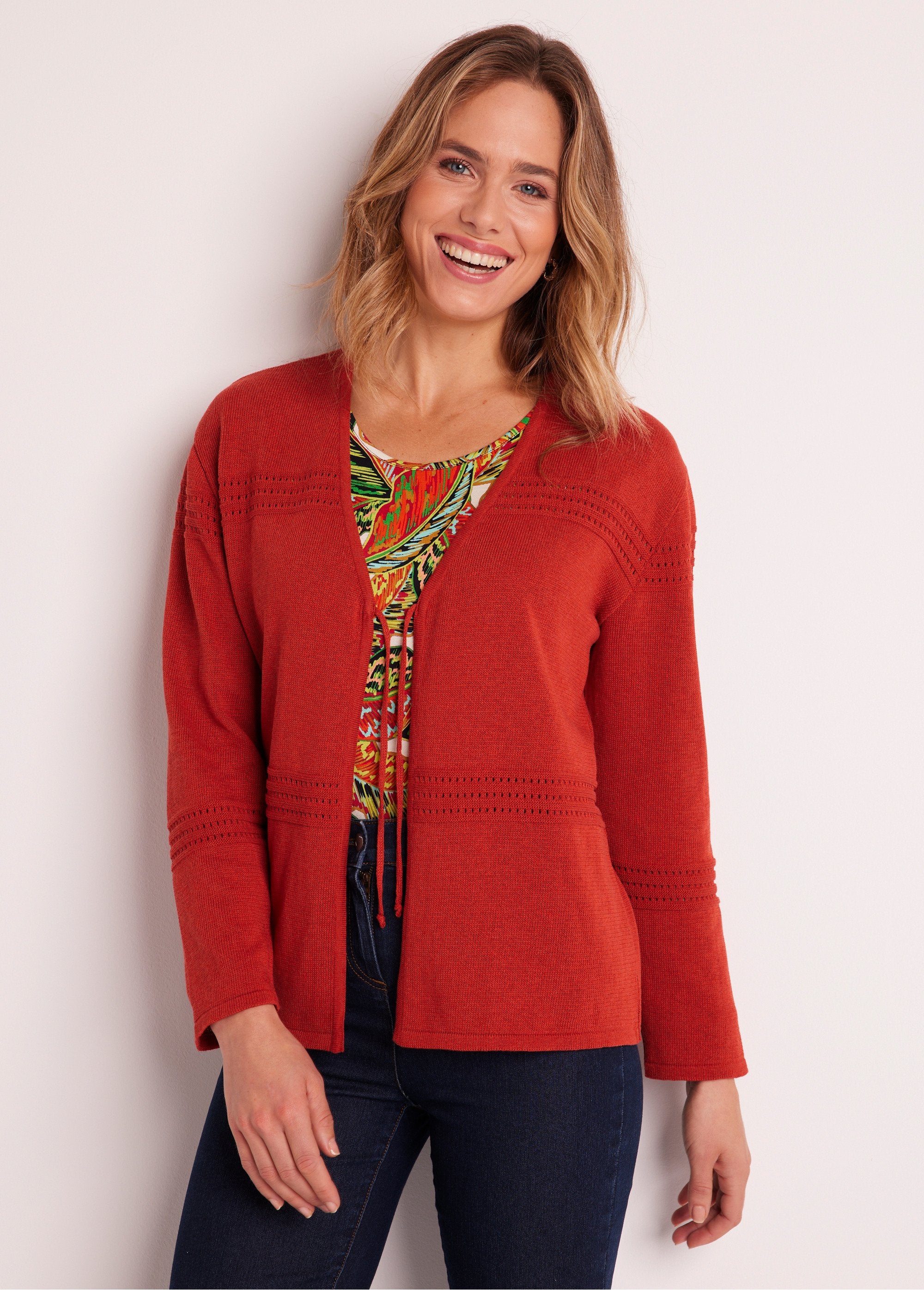 Short_edge-to-edge_cardigan_with_long_sleeves_Paprika_FA1_slim