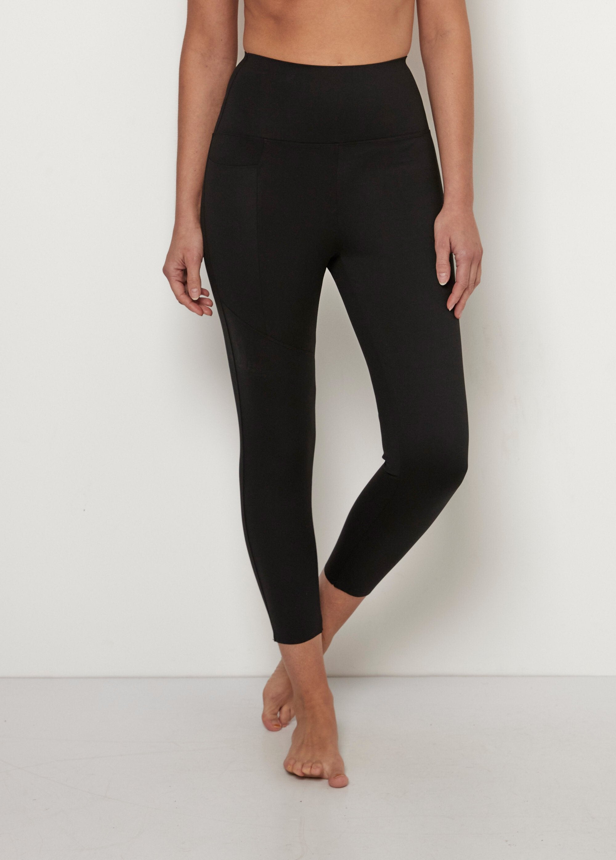 Microfiber_leggings_with_shaping_waistband_Black_FA1_slim