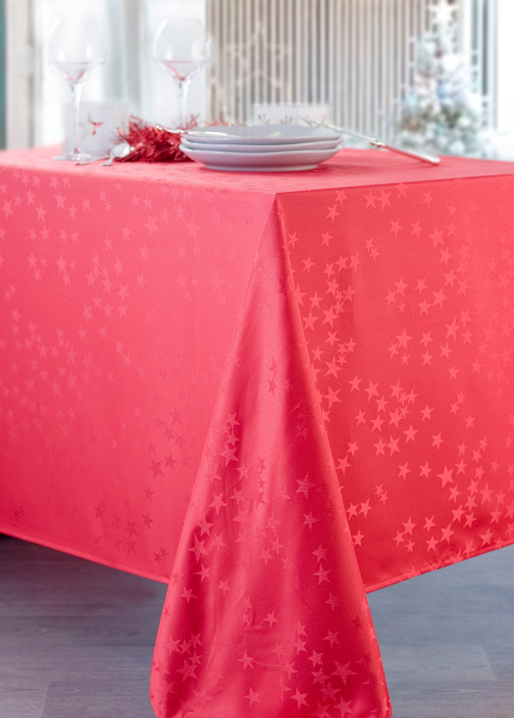 Party_tablecloth_with_tone-on-tone_star_pattern_Red_FA1_slim