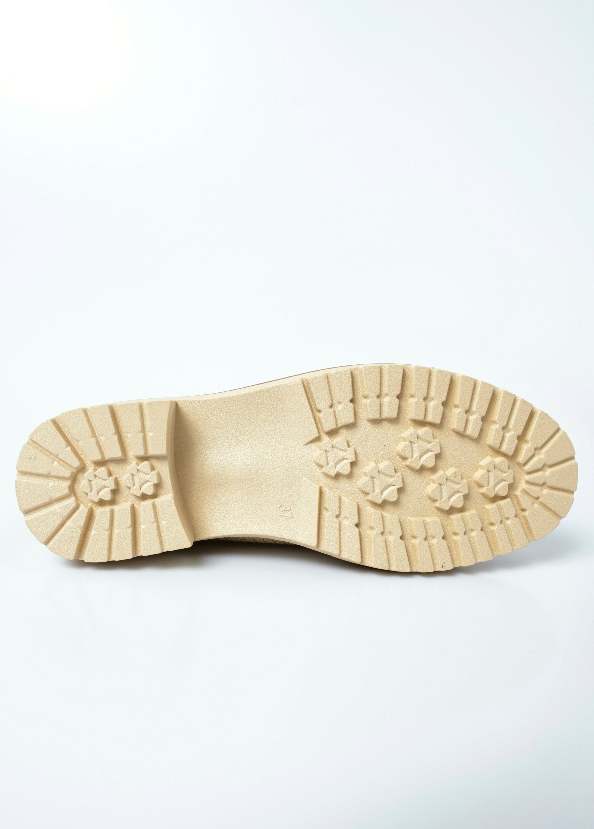 Mocassin_bimatière_effet_natté_et_daim_Beige_UN1_slim
