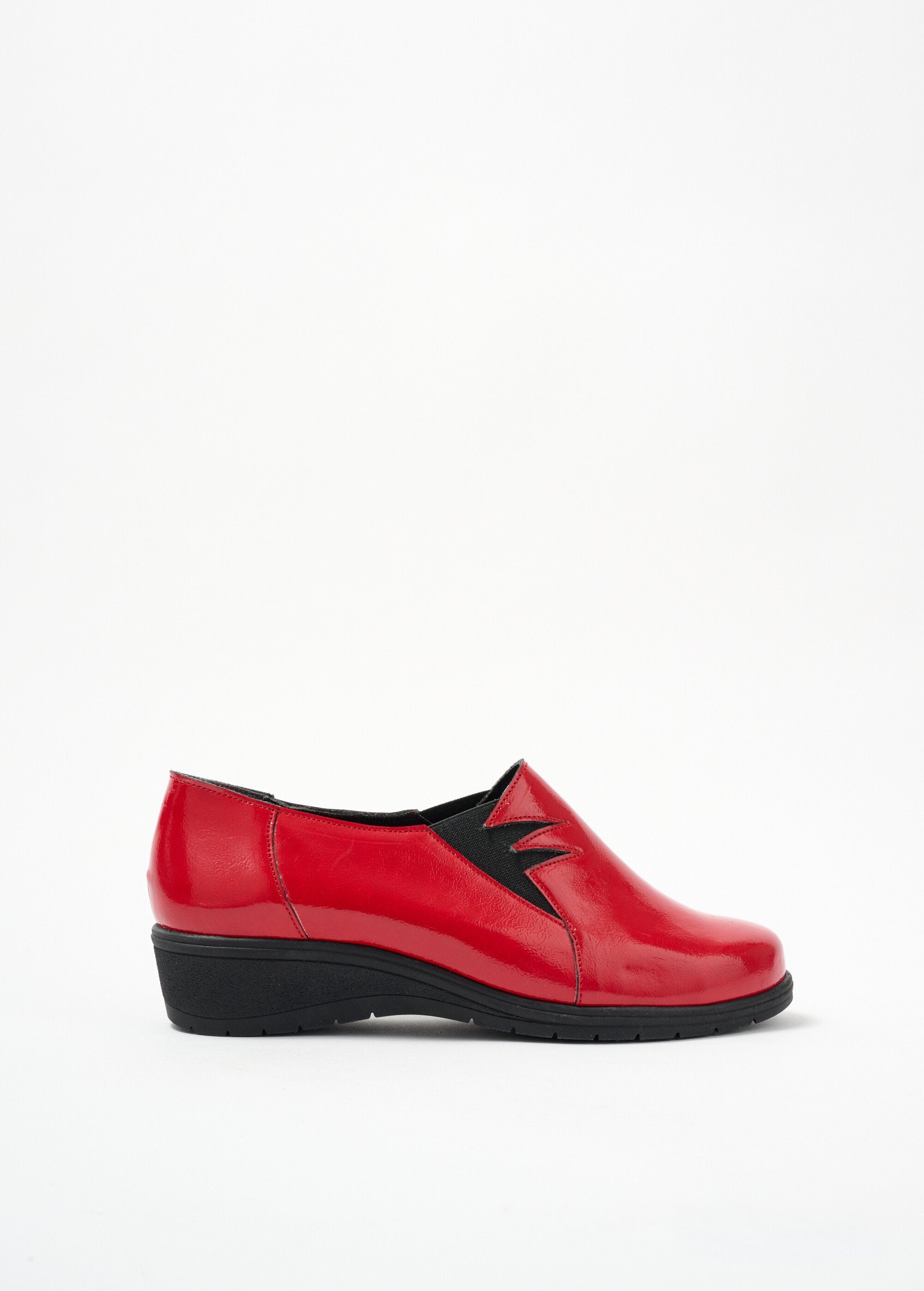 Soft,_elasticated_comfort_loafers_Red_varnish_DR1_slim