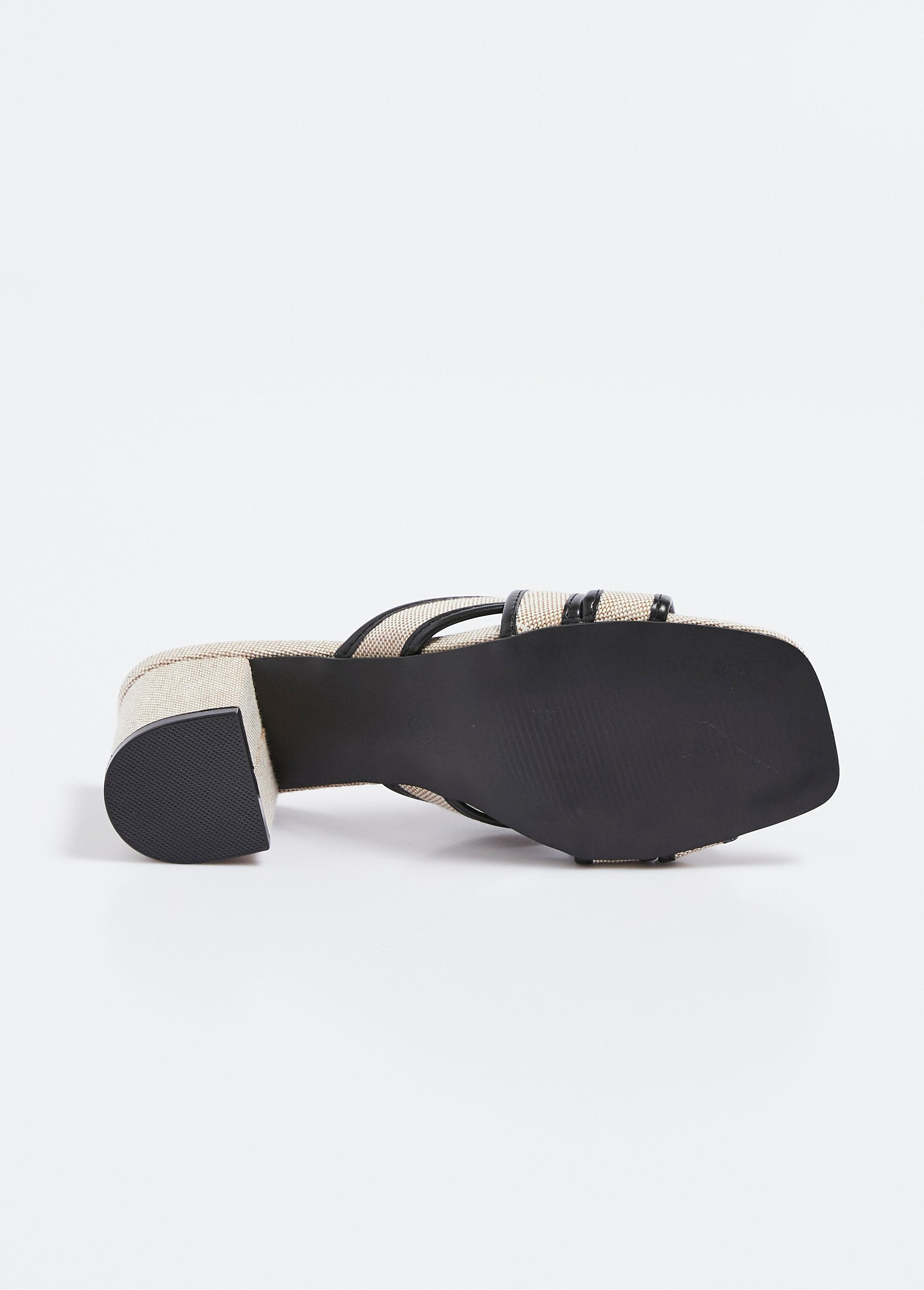 Textile_heeled_mules_with_graphic_effect_Black_UN1_slim