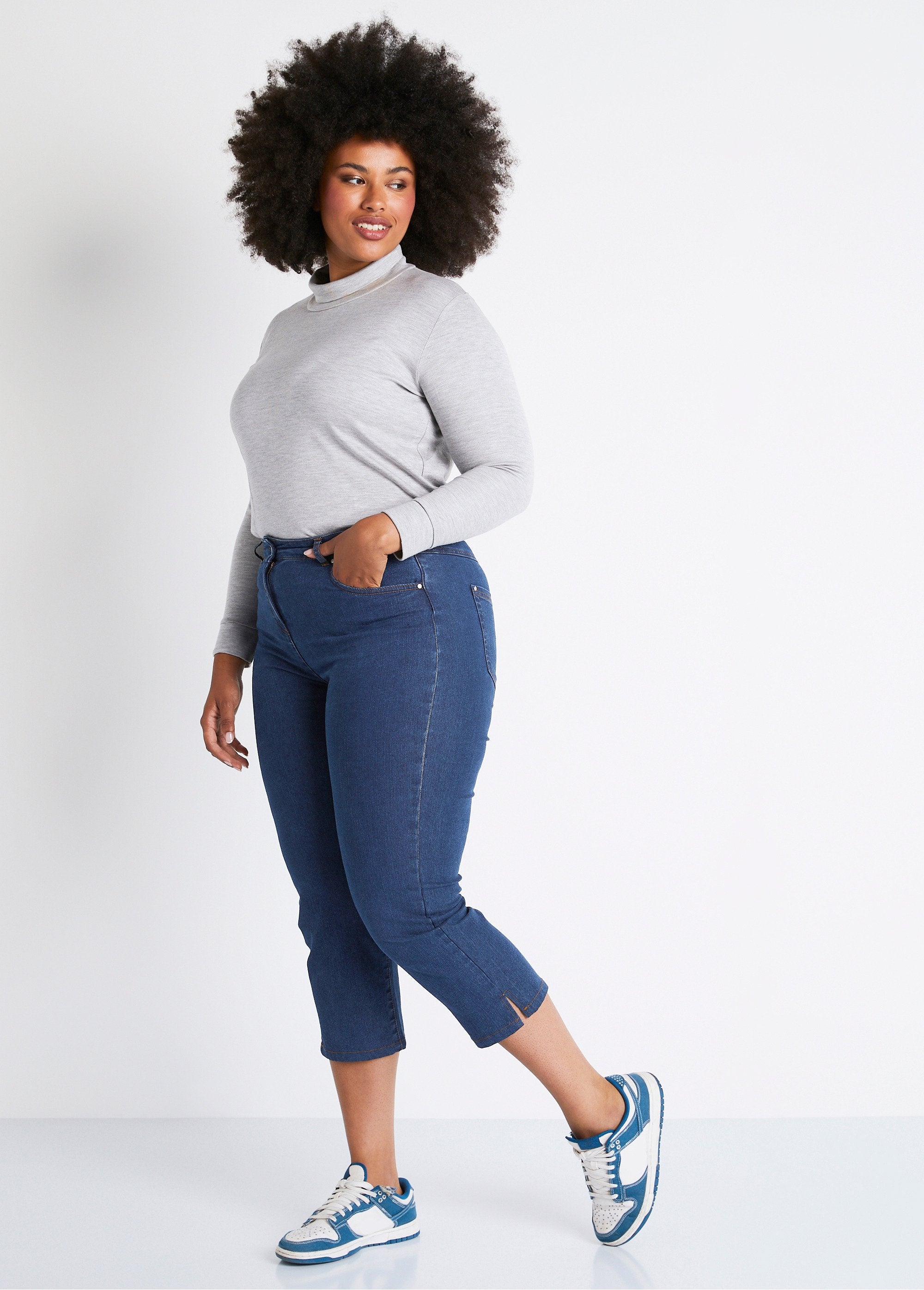 Cropped_stretch_denim_pants_Blue_SF1_curvy