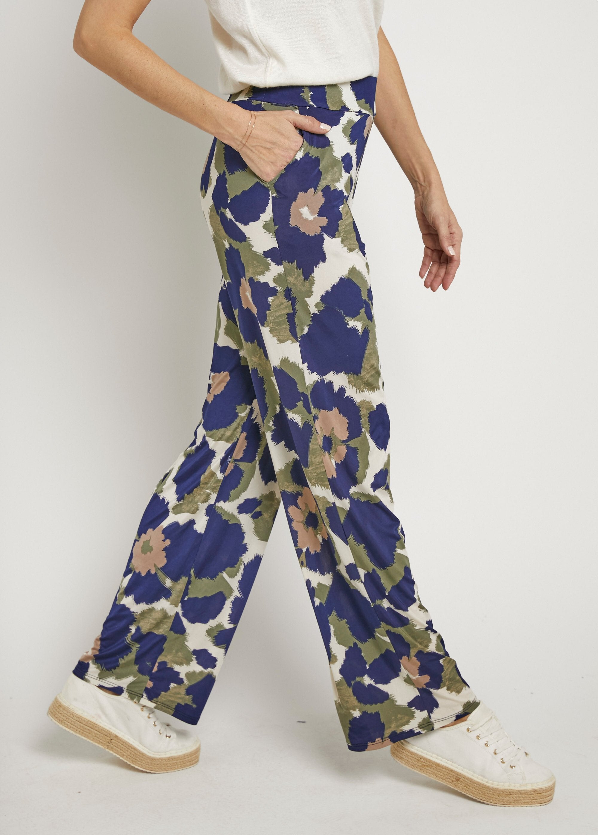 Fluid_stretch_pants,_stylish_floral_Navy_and_khaki_DR1_slim