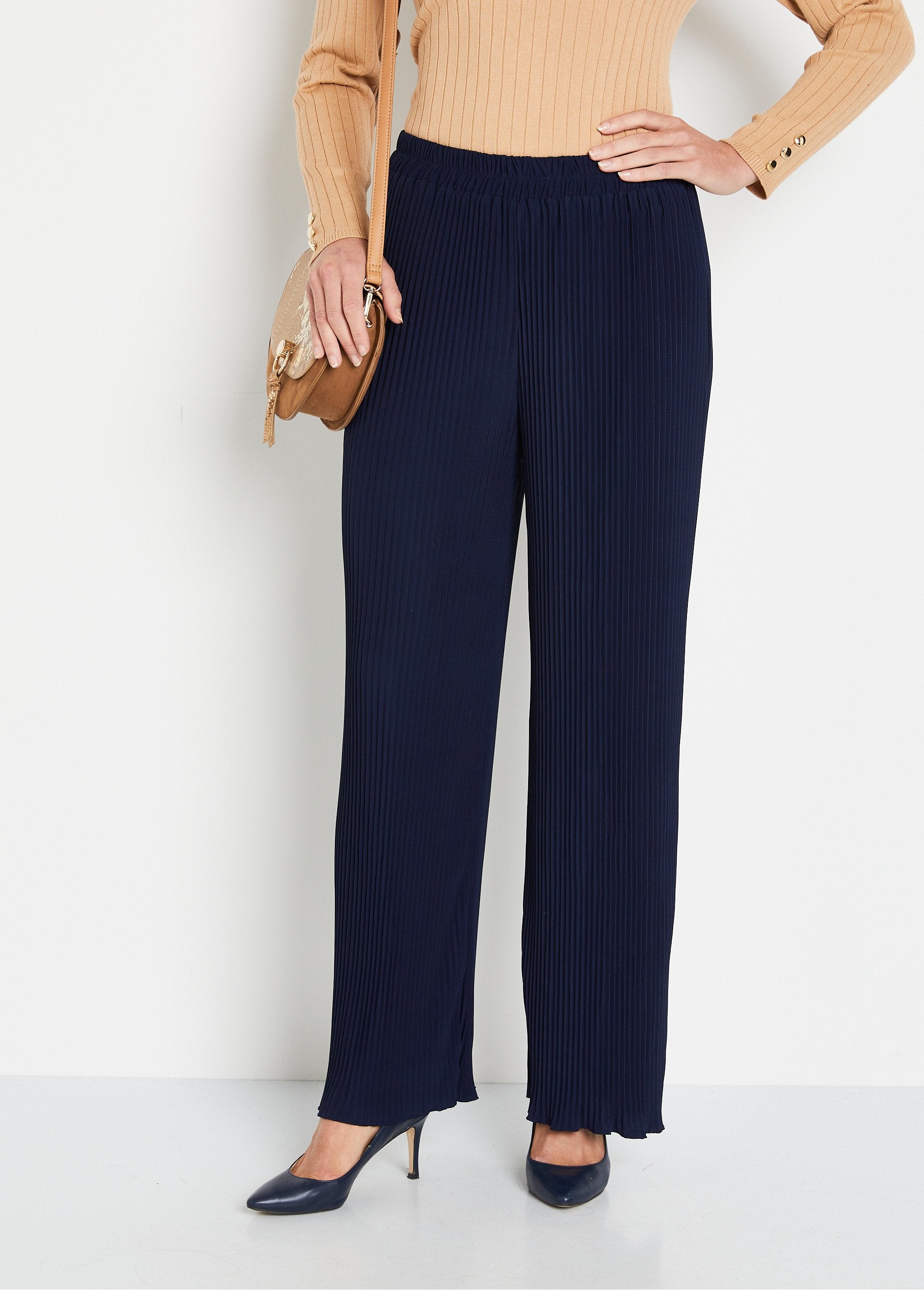 Wide-leg_pants_with_elasticated_waistband_in_pleated_mesh_Marine_FA1_slim