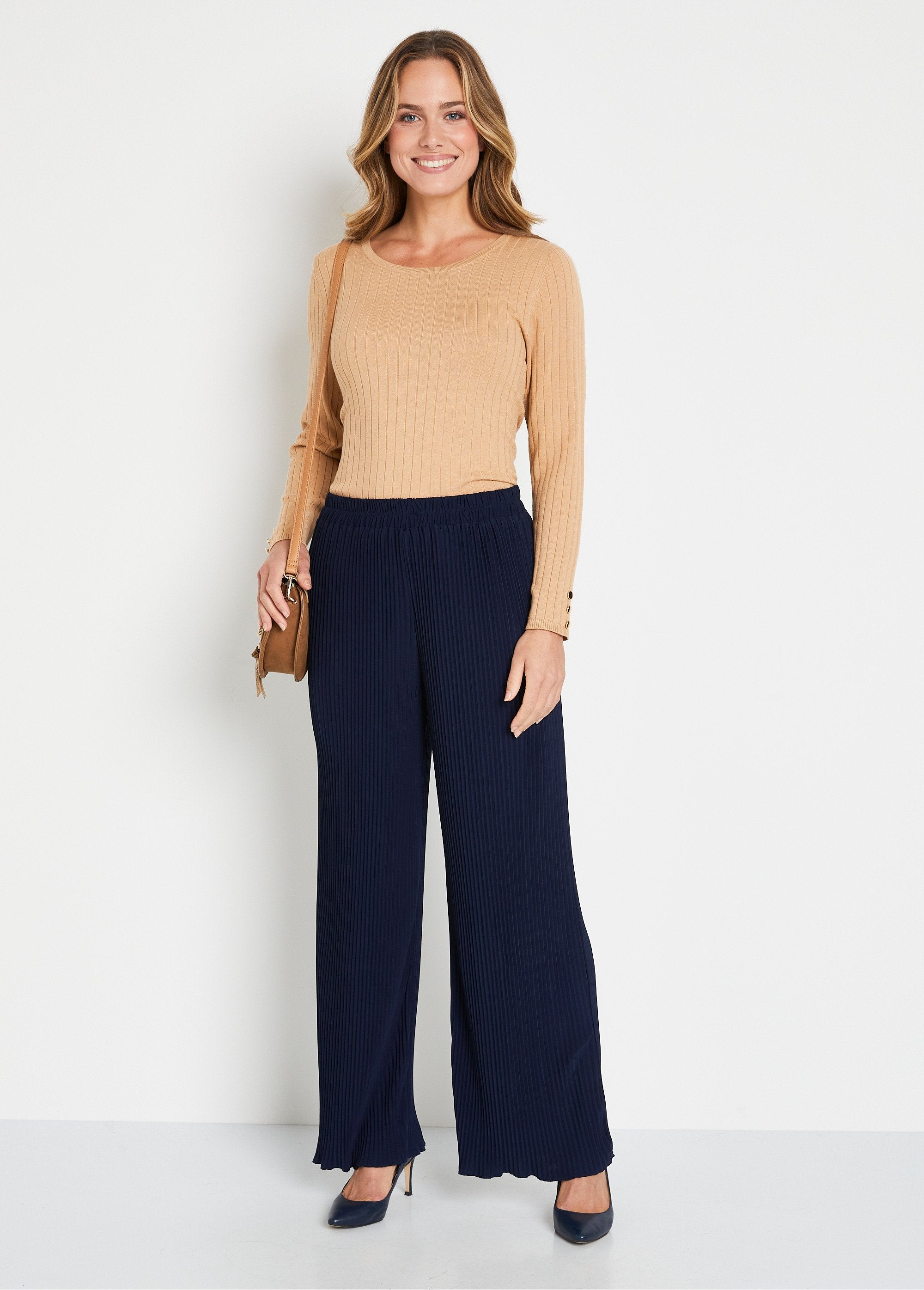 Wide-leg_pants_with_elasticated_waistband_in_pleated_mesh_Marine_SF1_slim