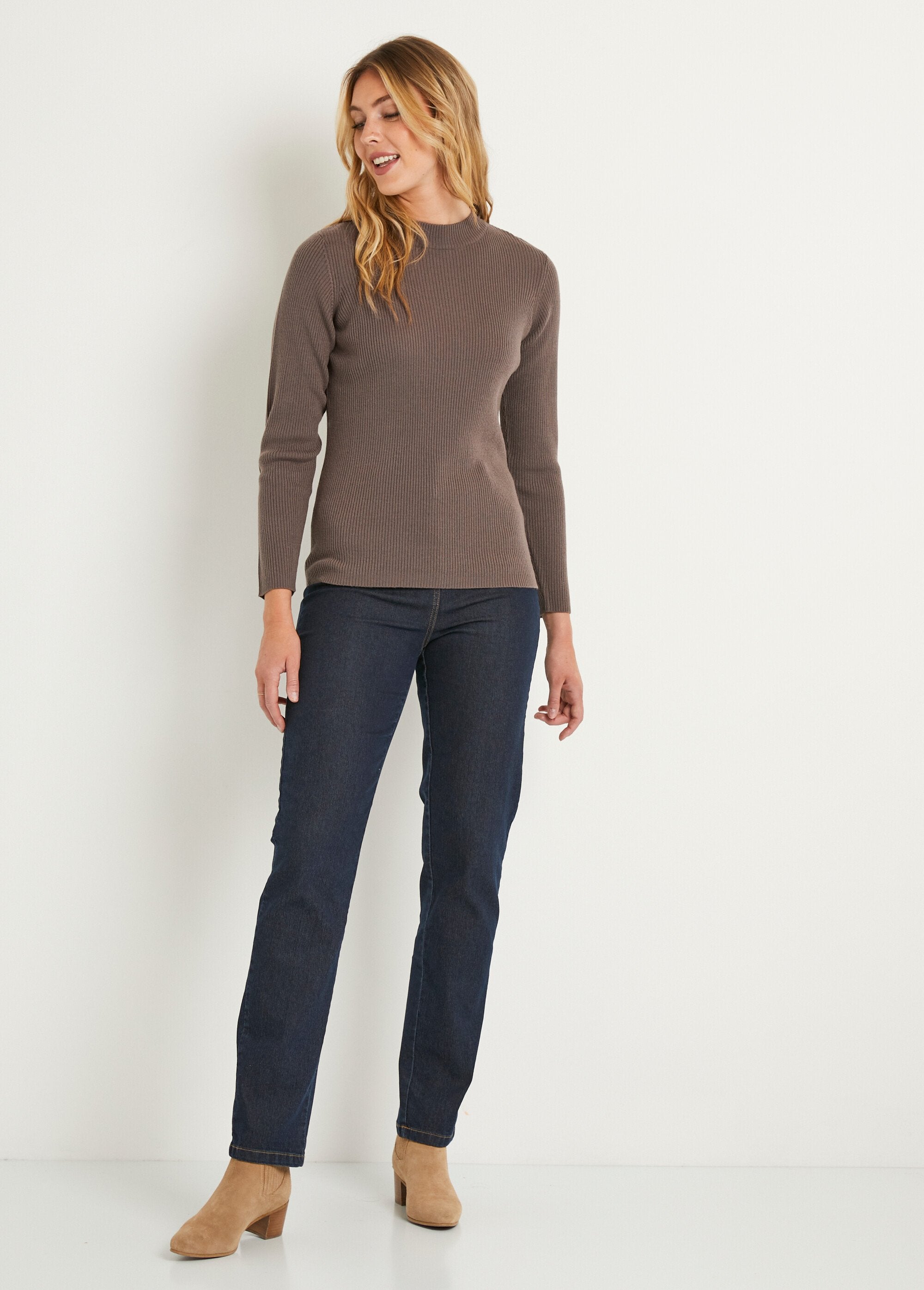 Pull_court_col_montant_maille_côtelée_Taupe_SF1_slim