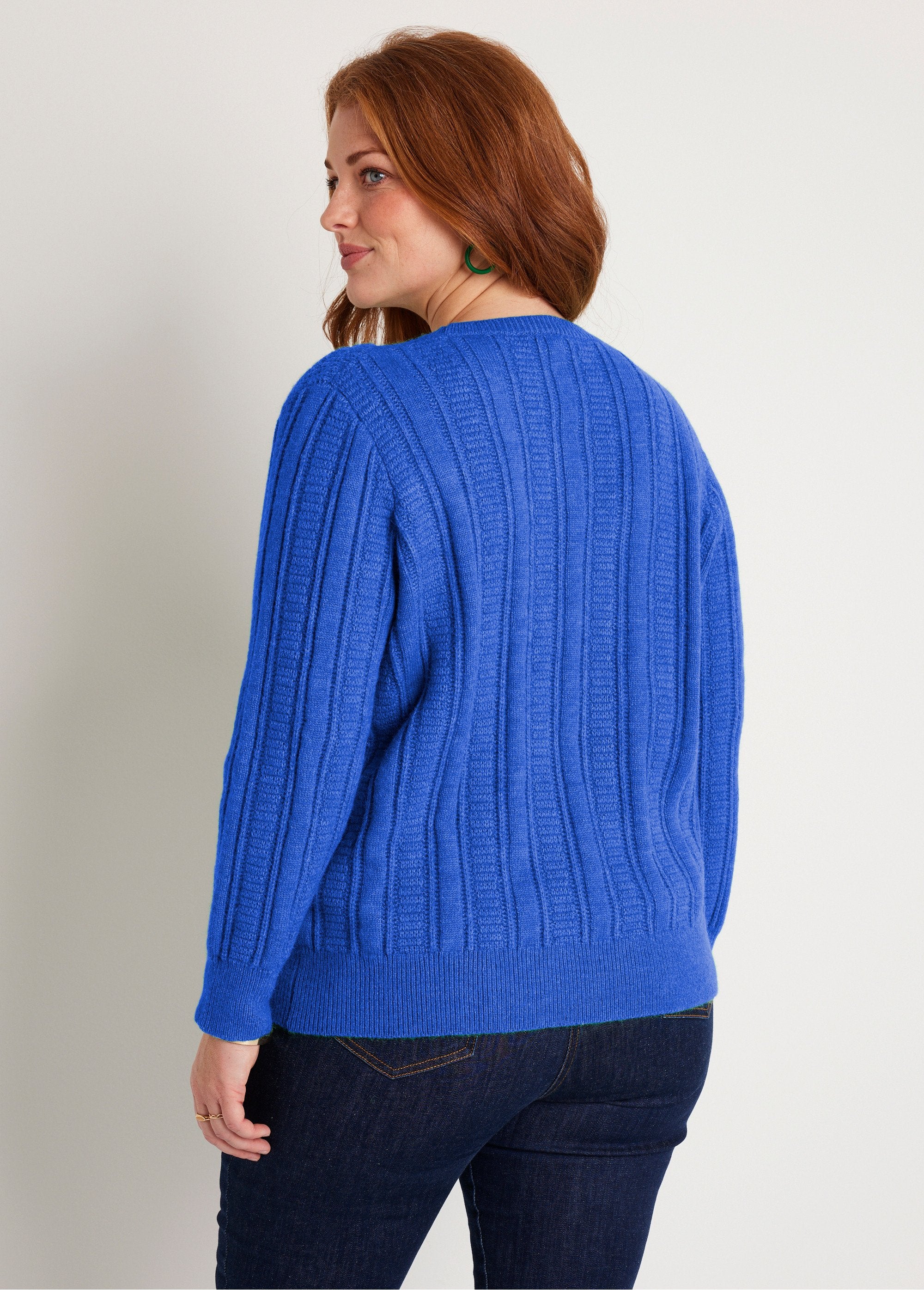 Soft_openwork_sweater_with_round_neck_balls_Blue_DO1_curvy