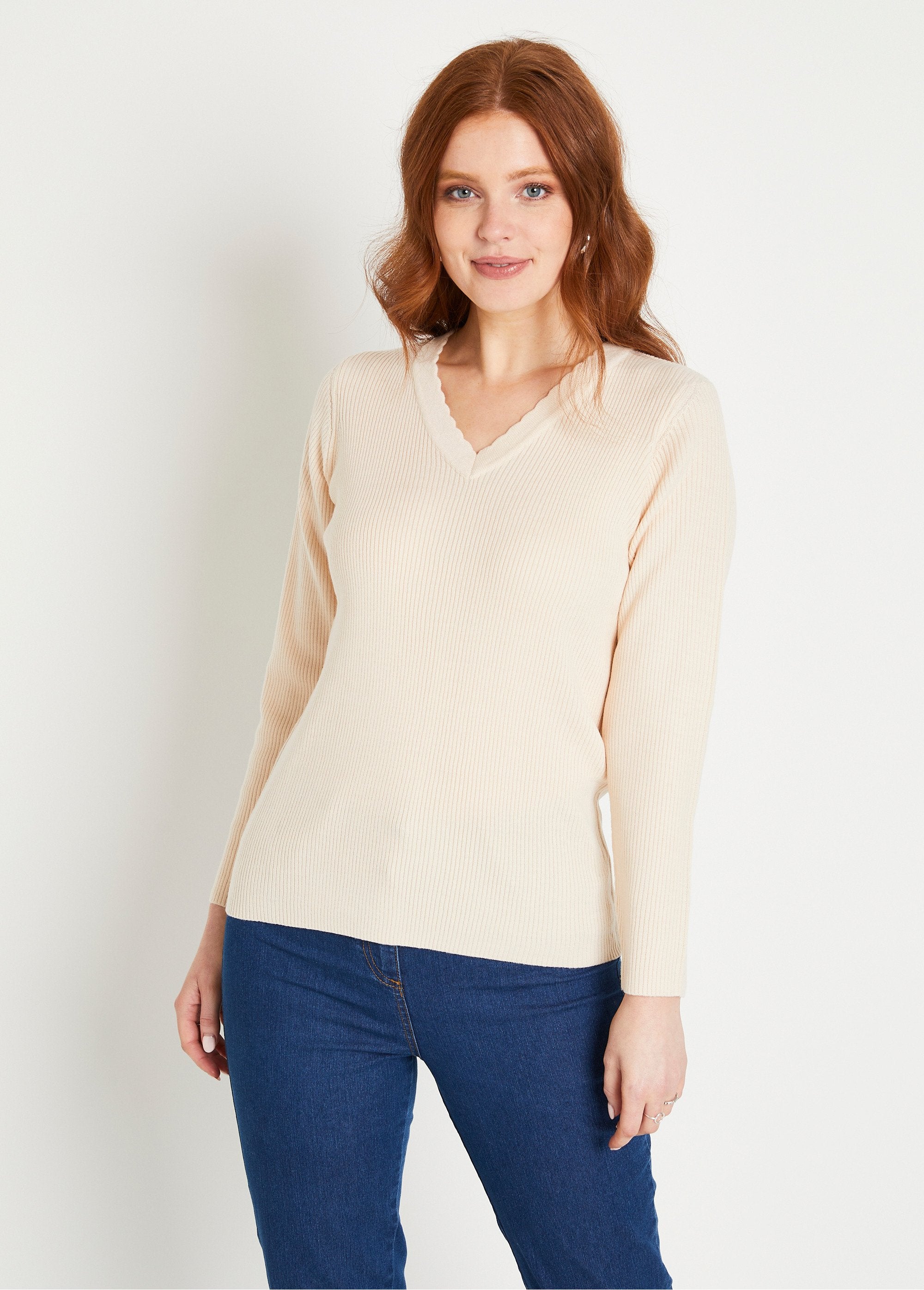 Slim-fit,_rib-knit_V-neck_sweater_Beige_FA1_slim