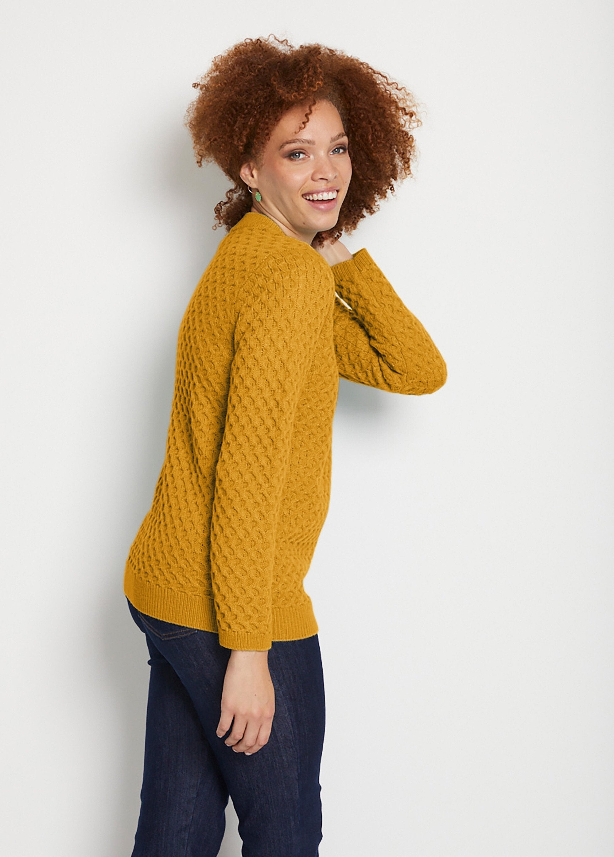 Short_warm_sweater_with_thick_knit_stand-up_collar_Curry_DR1_slim