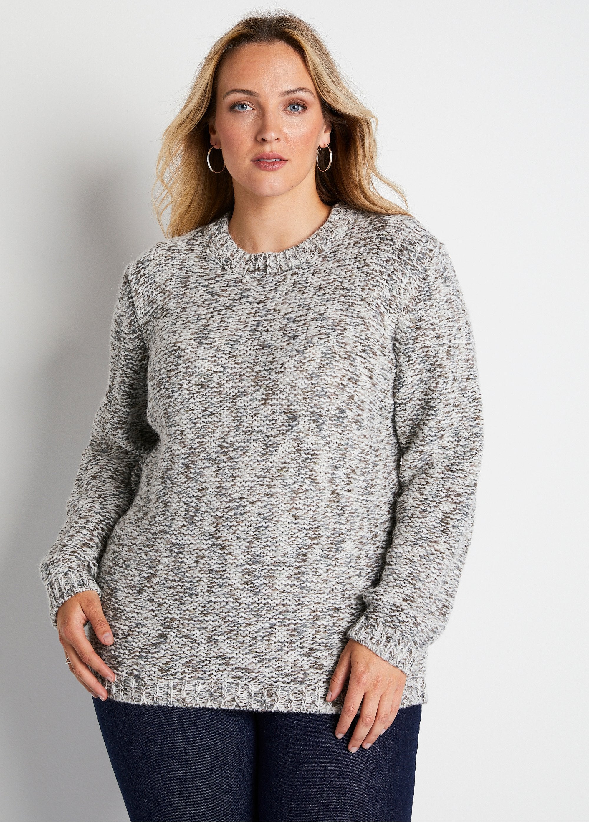 Round_neck_mouliné_sweater_with_wool_and_alpaca_Ecru_and_beige_FA1_curvy