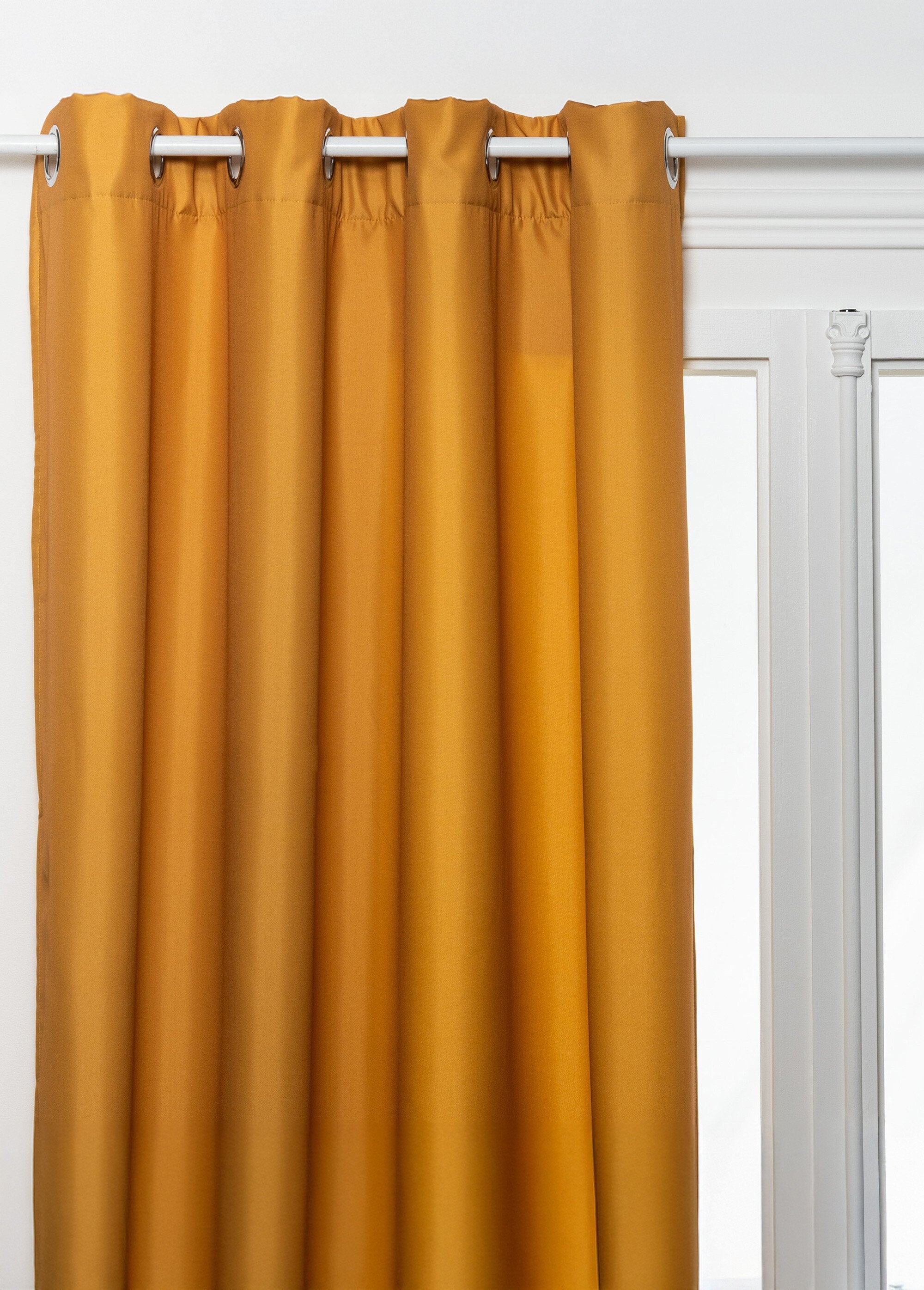 Insulated_curtain_with_metal_eyelets,_140x260cm_Ocher_FA1_slim