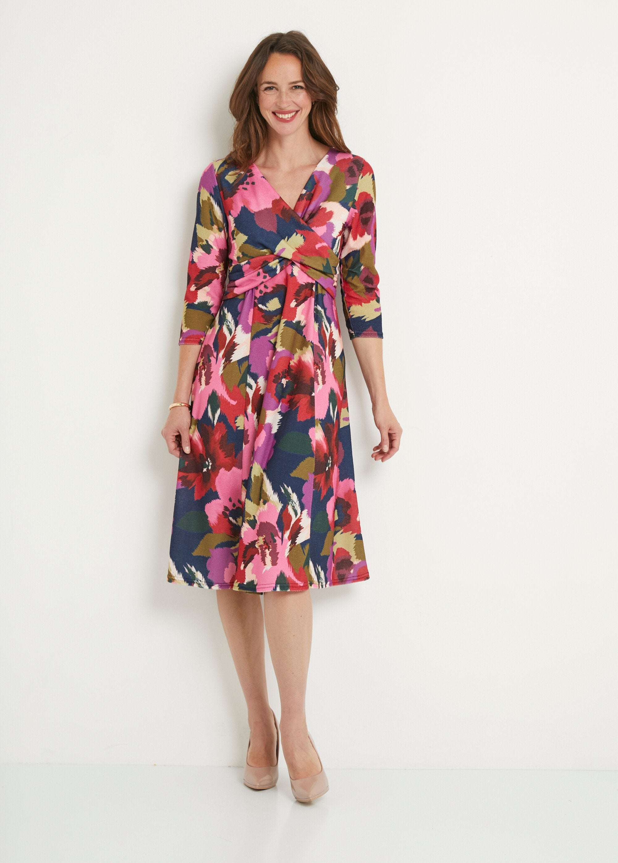 Short_printed_wrap_dress,_3/4_sleeves_Navy_and_pink_FA1_slim