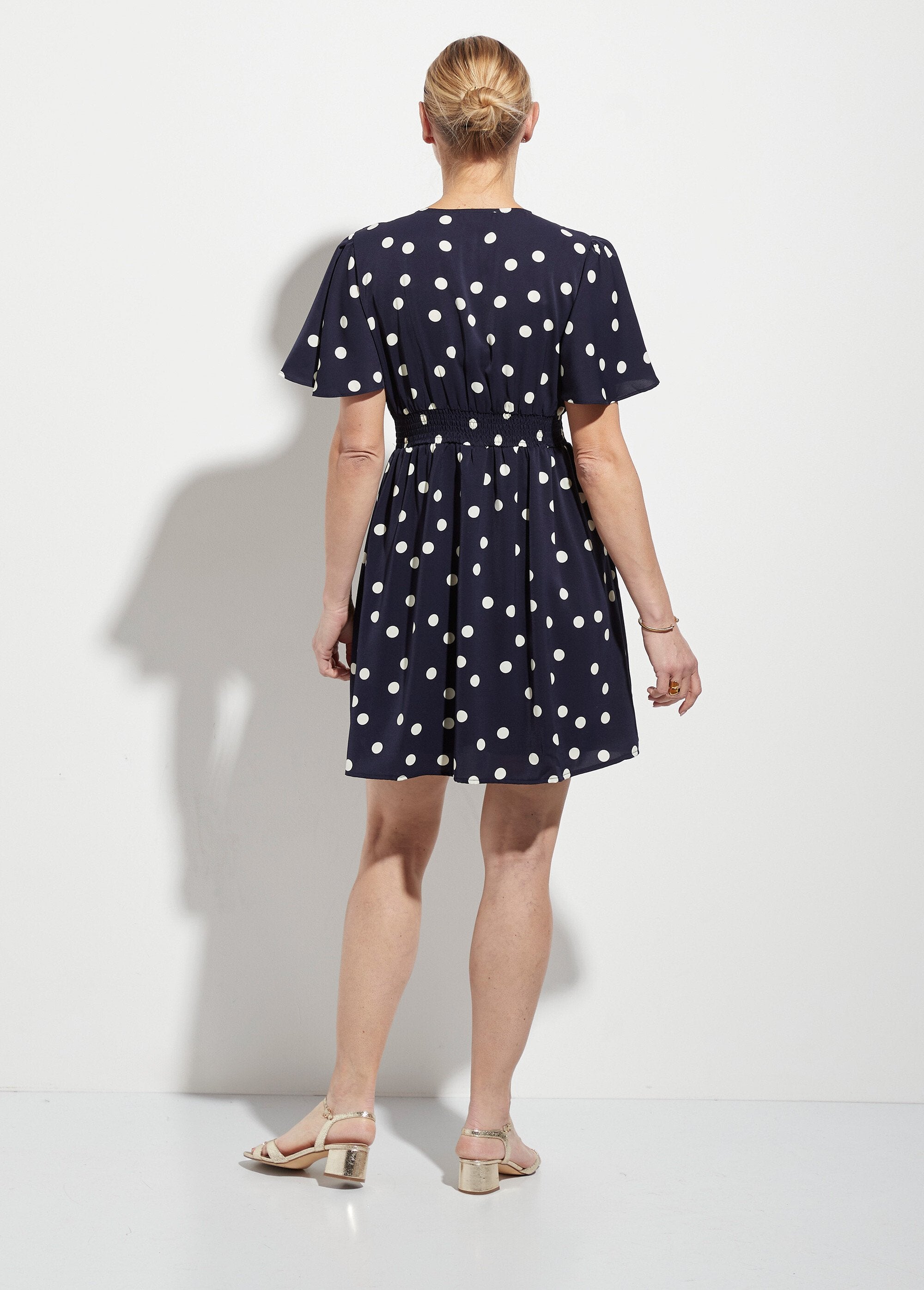 Short_polka_dot_dress_with_butterfly_sleeves_Navy_peas_DO1_slim