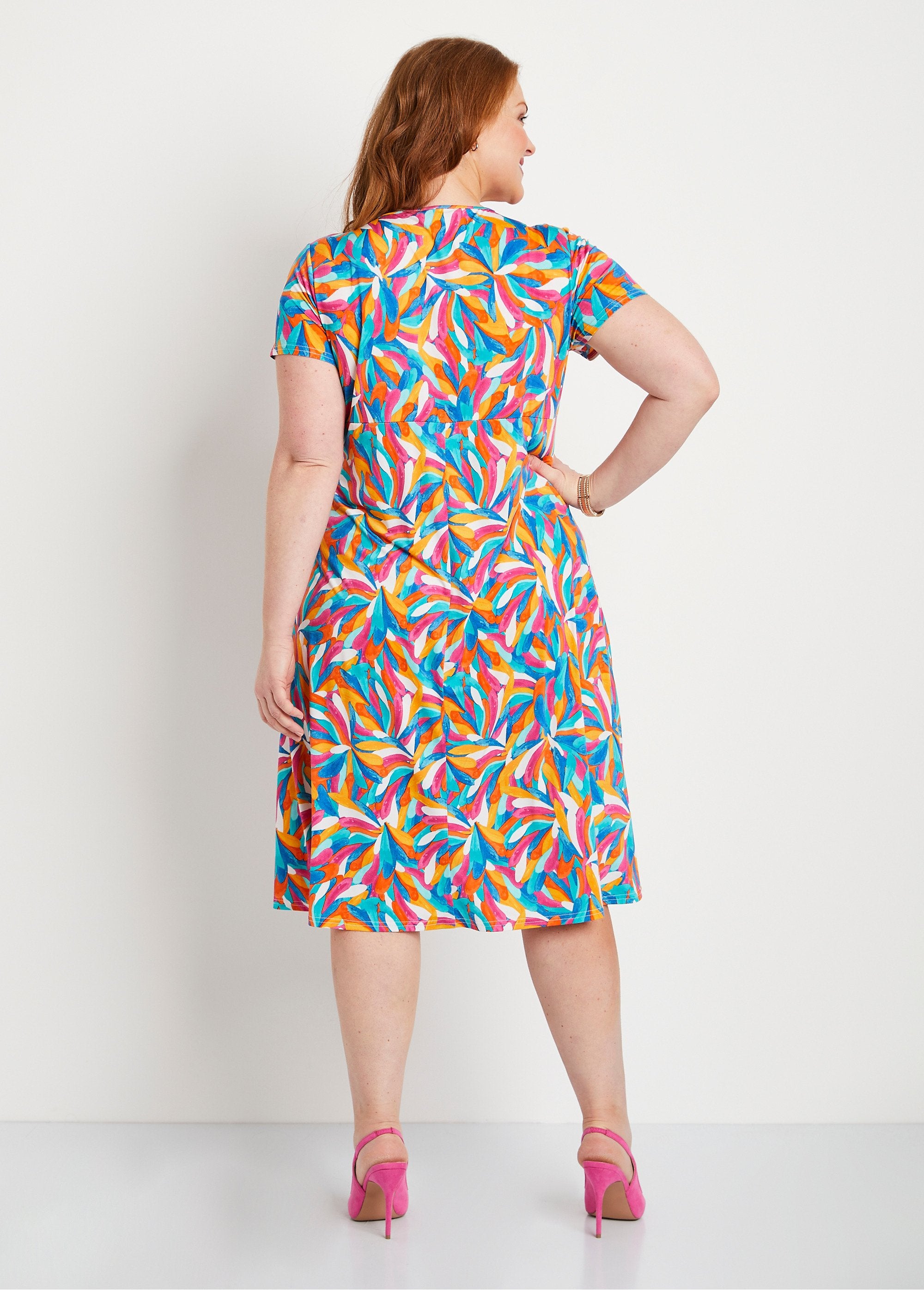 Short_flared_floral_graphic_dress_Multicolor_DO1_curvy