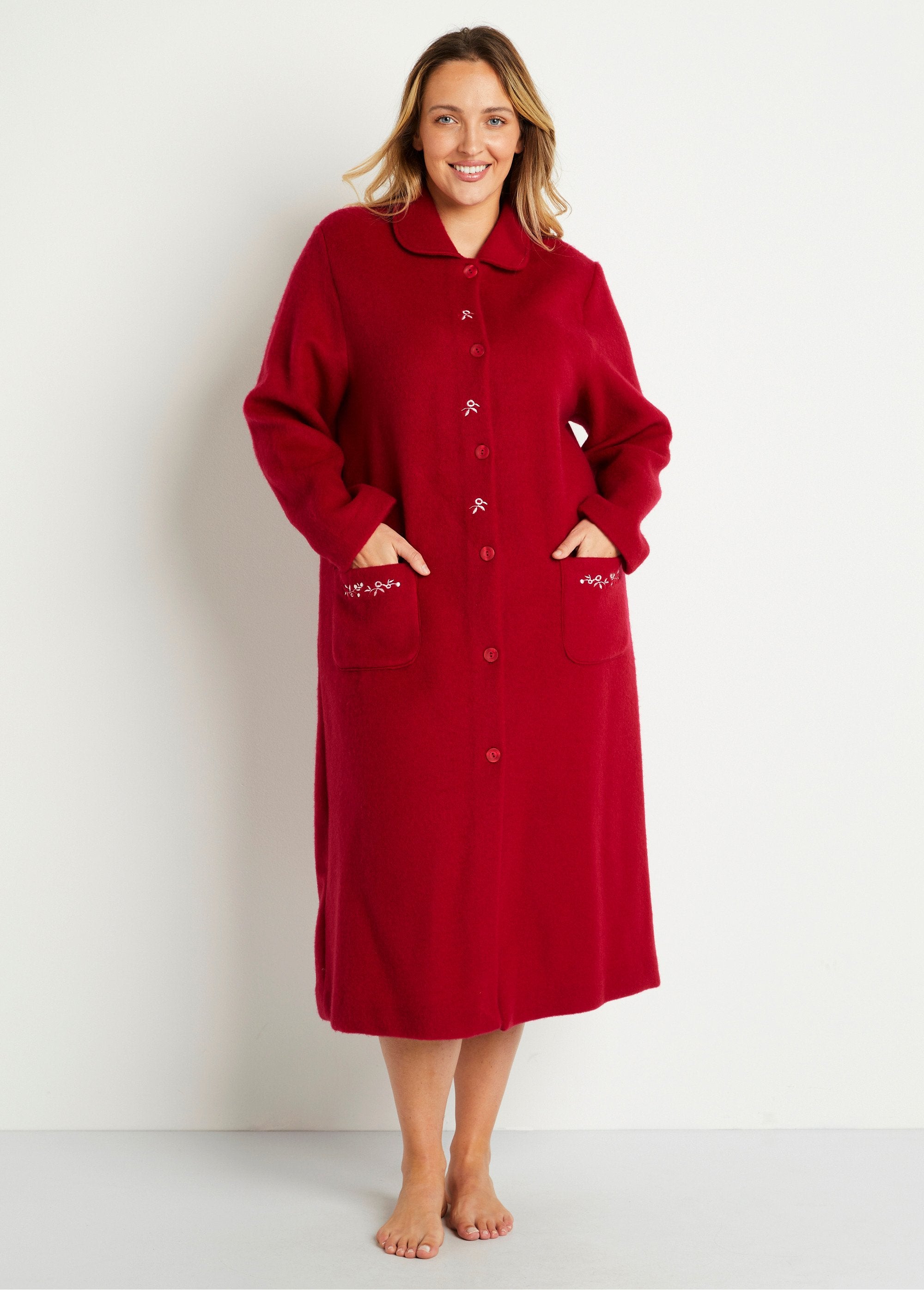 Courtelle_embroidered_dressing_gown_bathrobe_Ruby_FA1_curvy