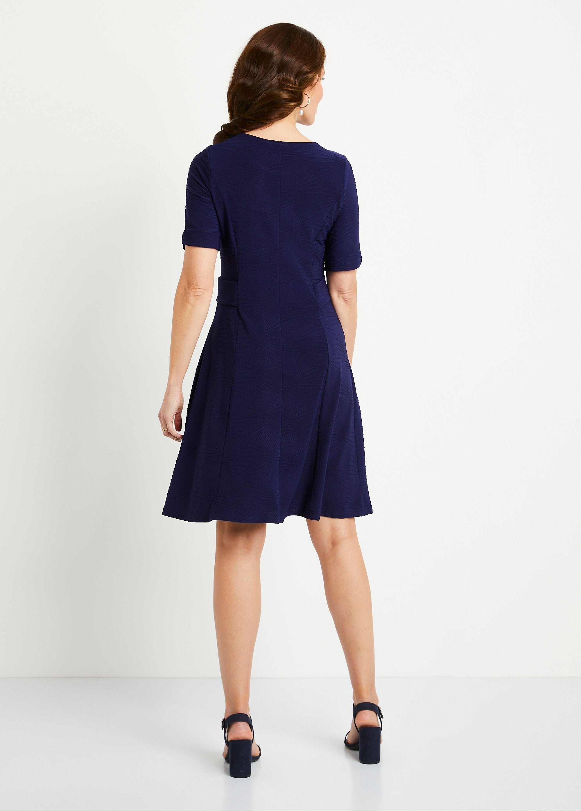 Short_plain_flared_dress_Marine_DO1_slim