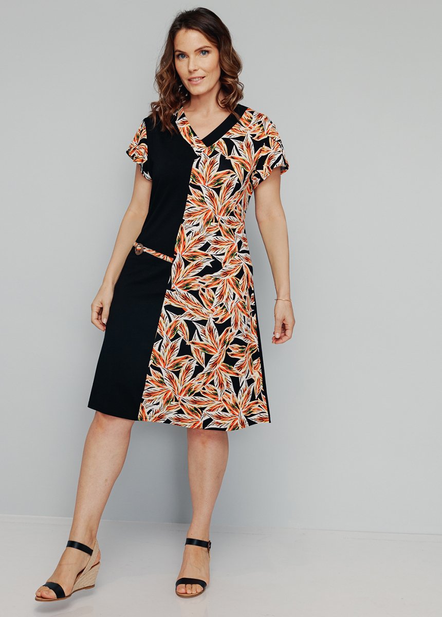 Fancy_dress_in_stretchy_knit_Black_and_coral_FA1_slim