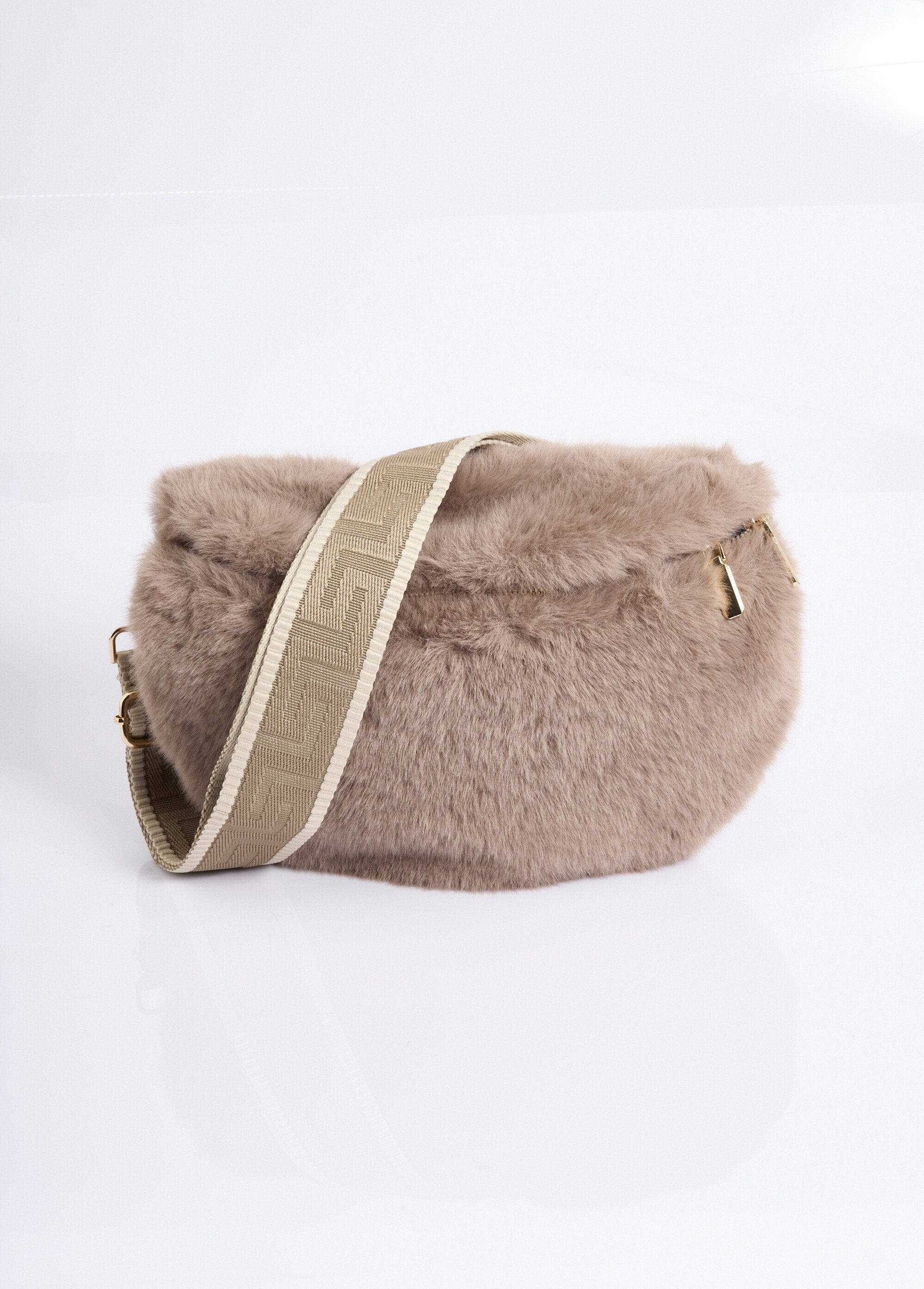Faux_fur_zipped_fanny_pack_Mole_FA1_slim