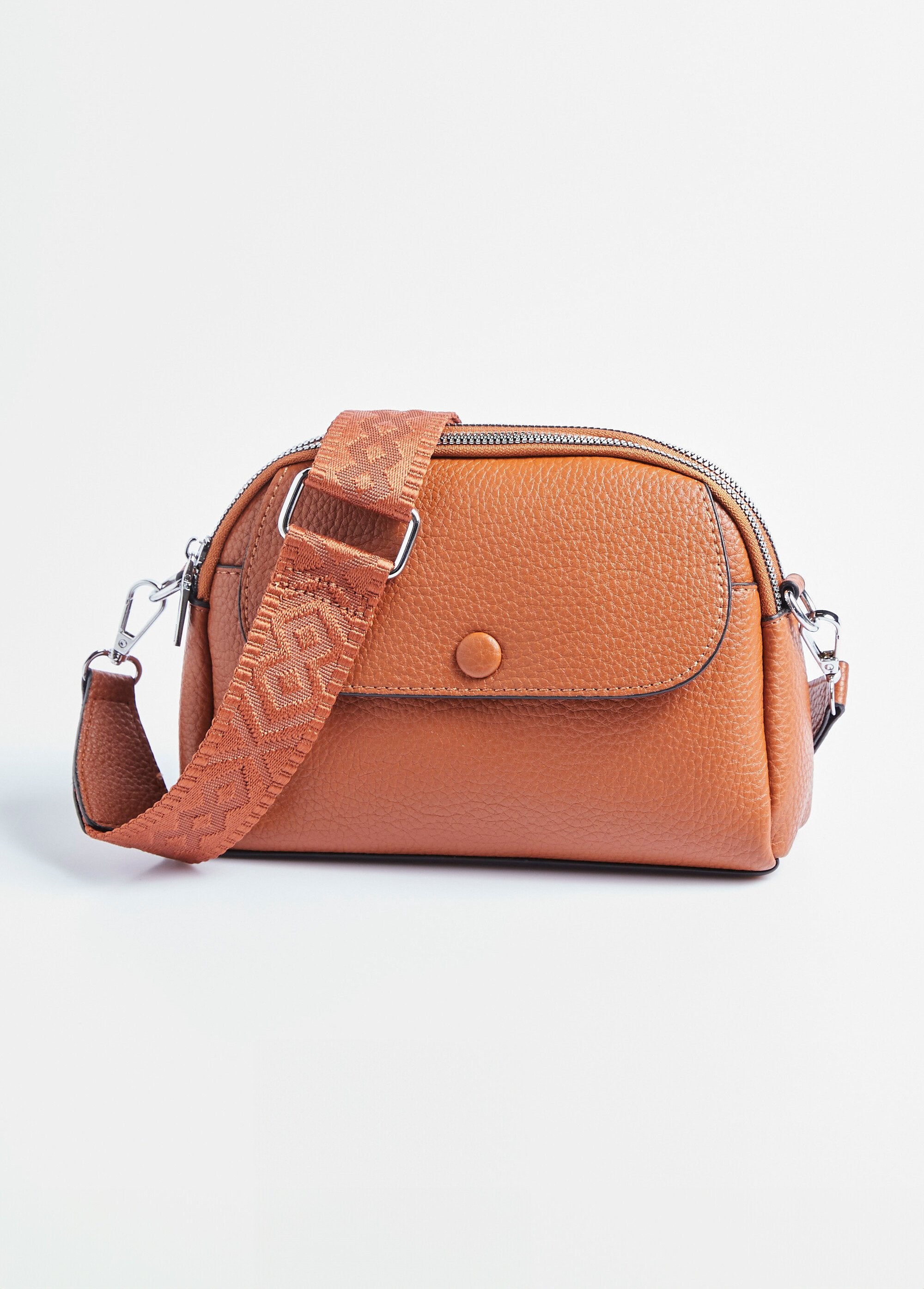 Grained_faux_leather_bag_with_shoulder_strap_camel_FA2_slim