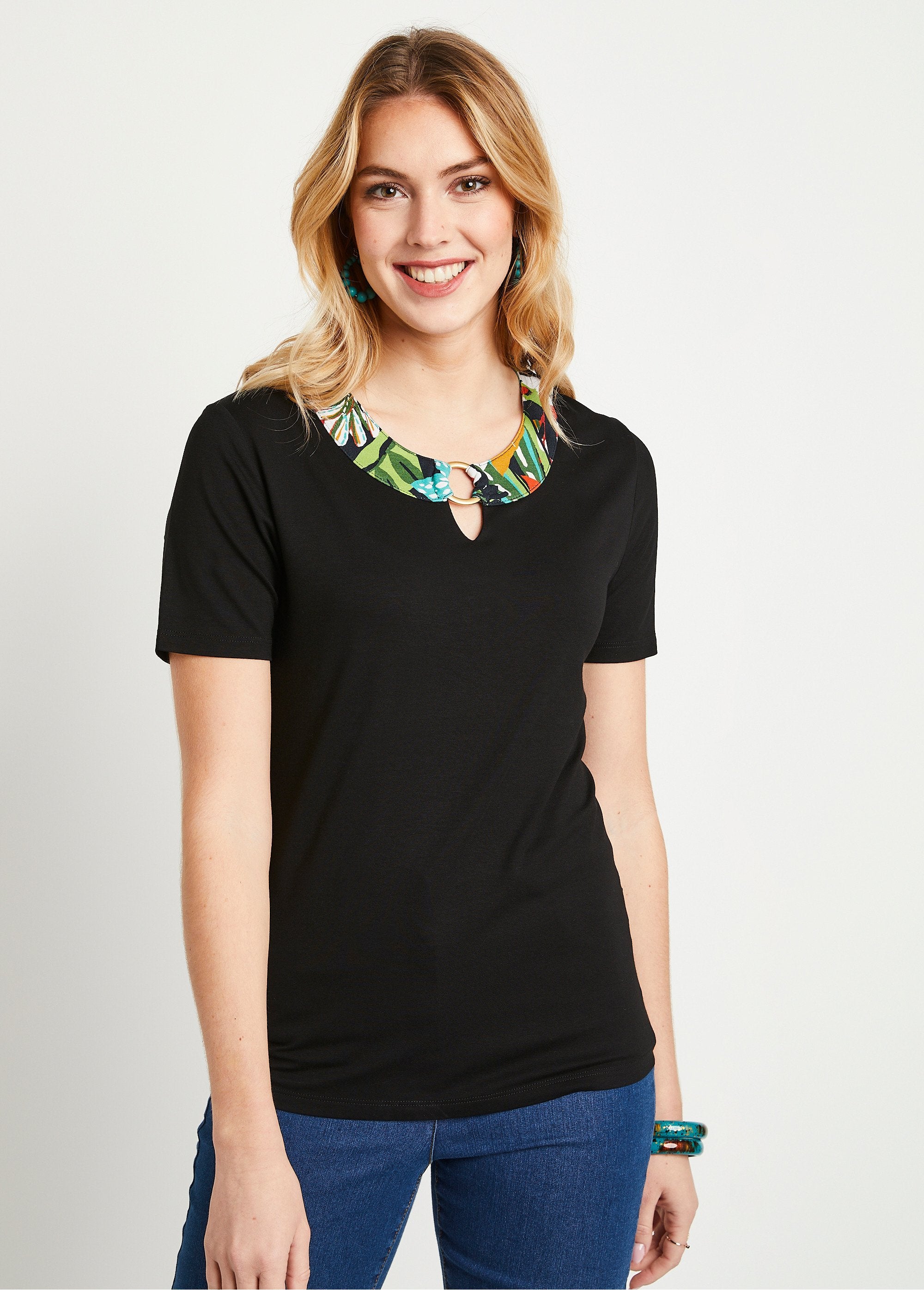 Plain_or_printed_short-sleeved_T-shirt_Plain_black_FA1_slim