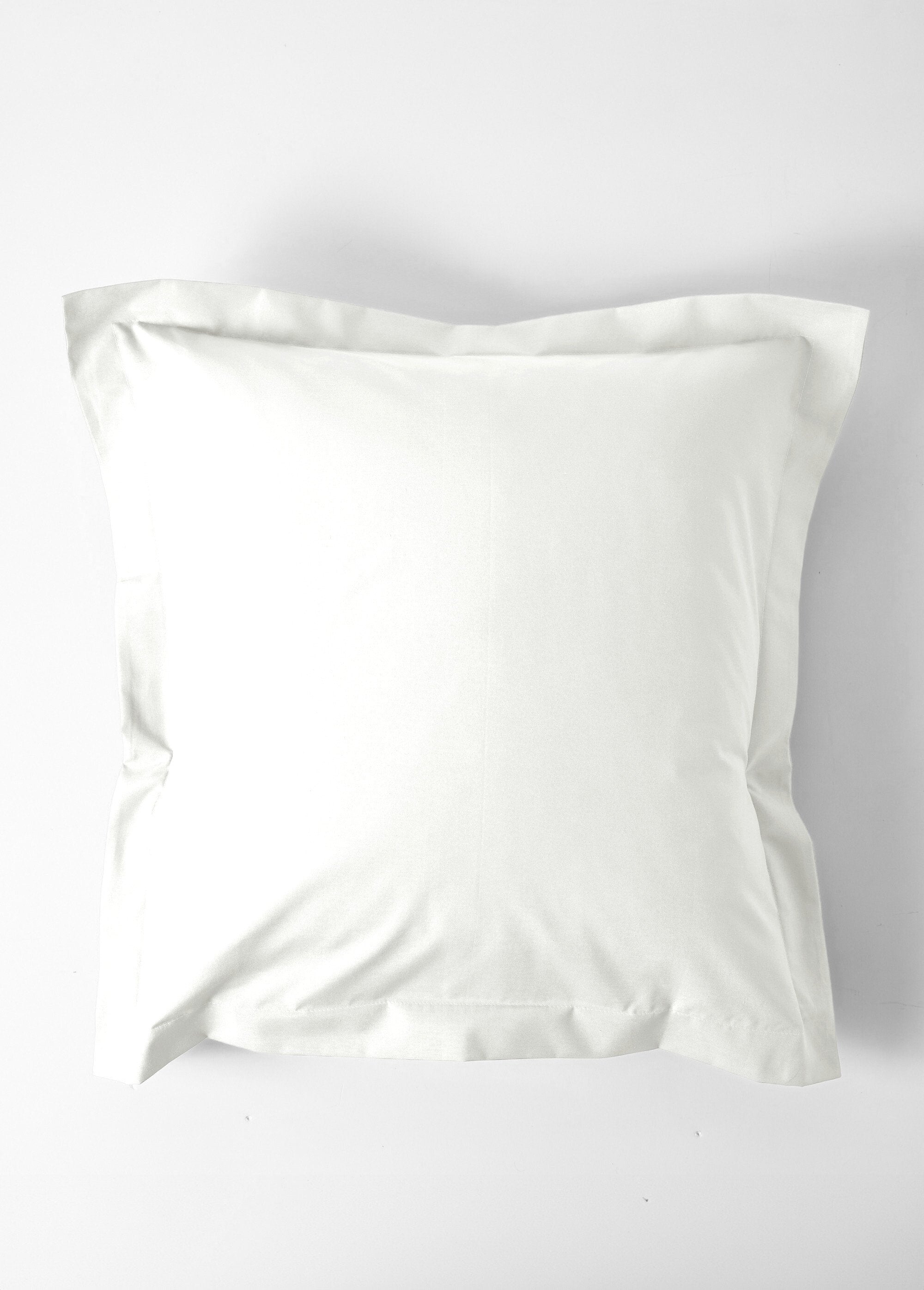 Plain_polycotton_pillowcase_White_FA1_slim