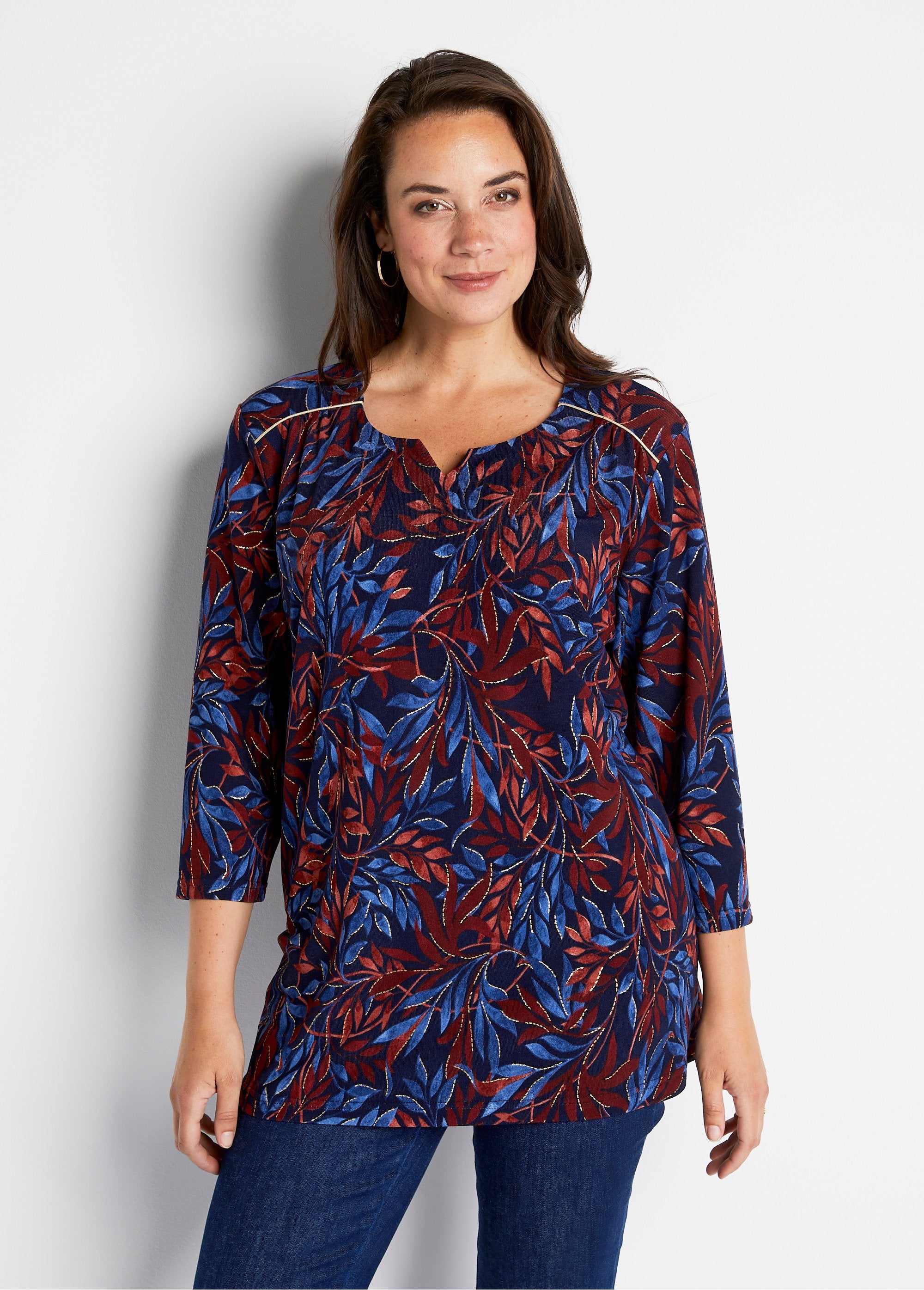 Long_flared_t-shirt_with_3/4_sleeves_and_round_neck_Blue_print_FA1_curvy